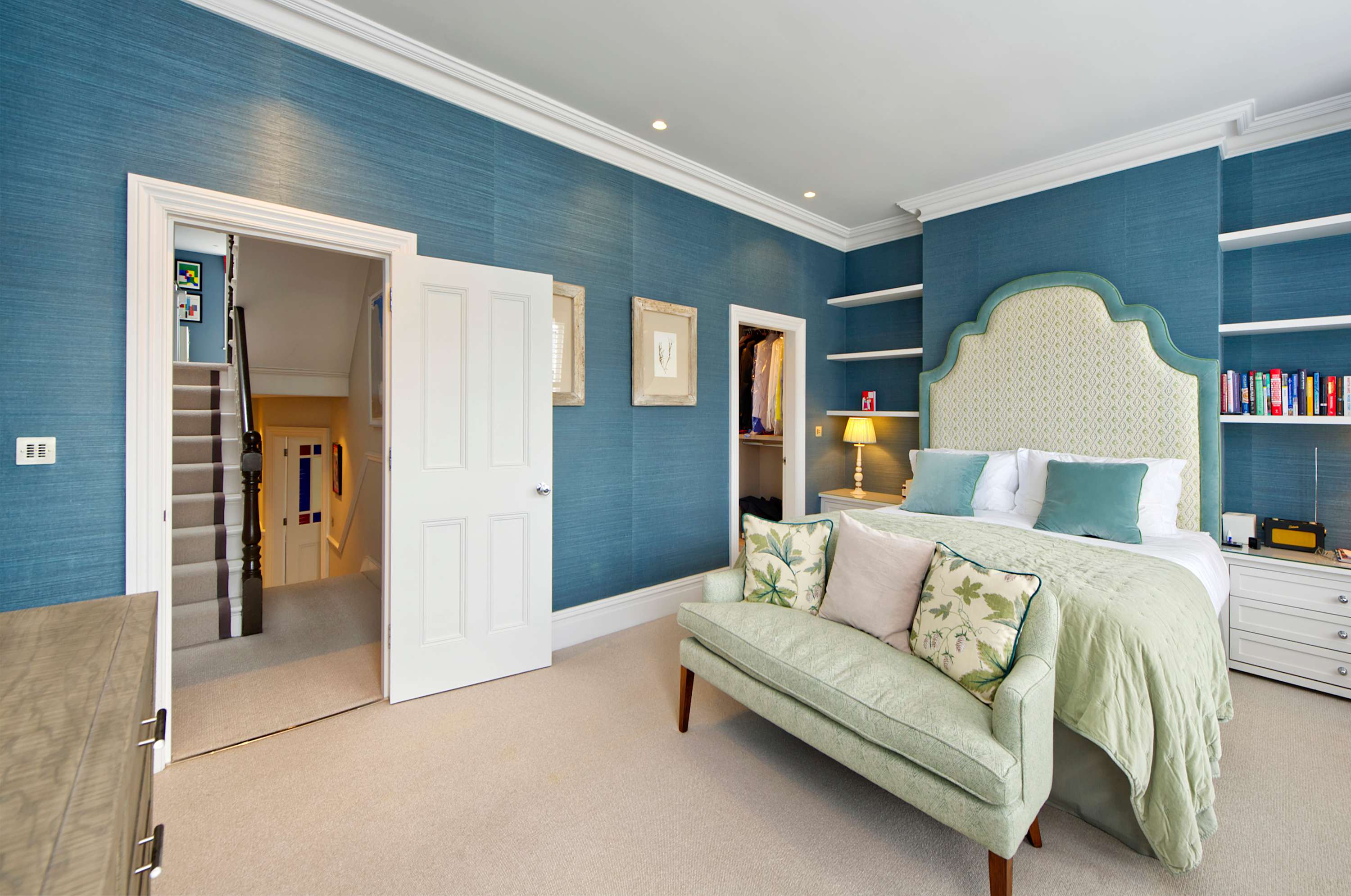 Elegant 4 Bedroom House - Clapham in Hambalt Road 96 SW4 9EJ - Property image 10 - VivreStays