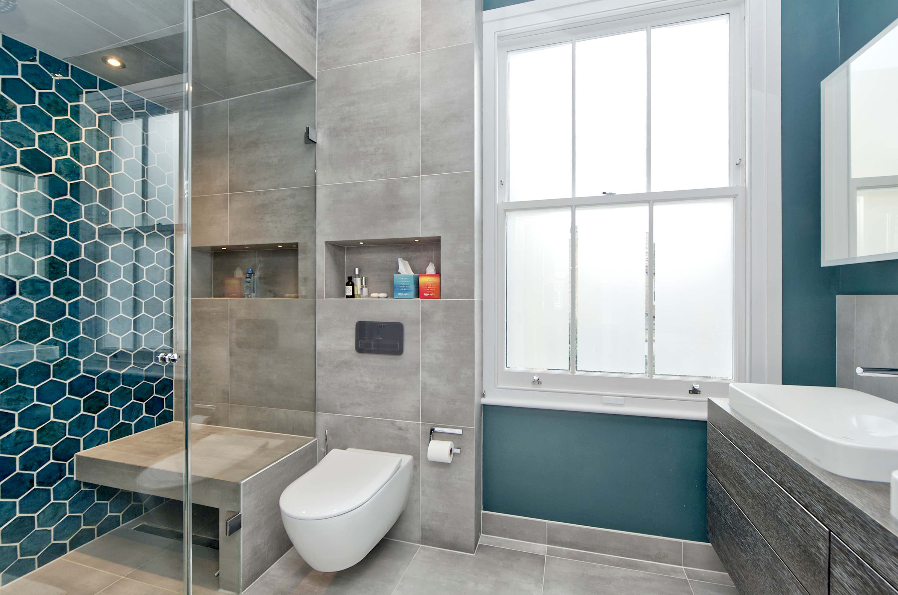Elegant 4 Bedroom House - Clapham in Hambalt Road 96 SW4 9EJ - Property image 11 - VivreStays