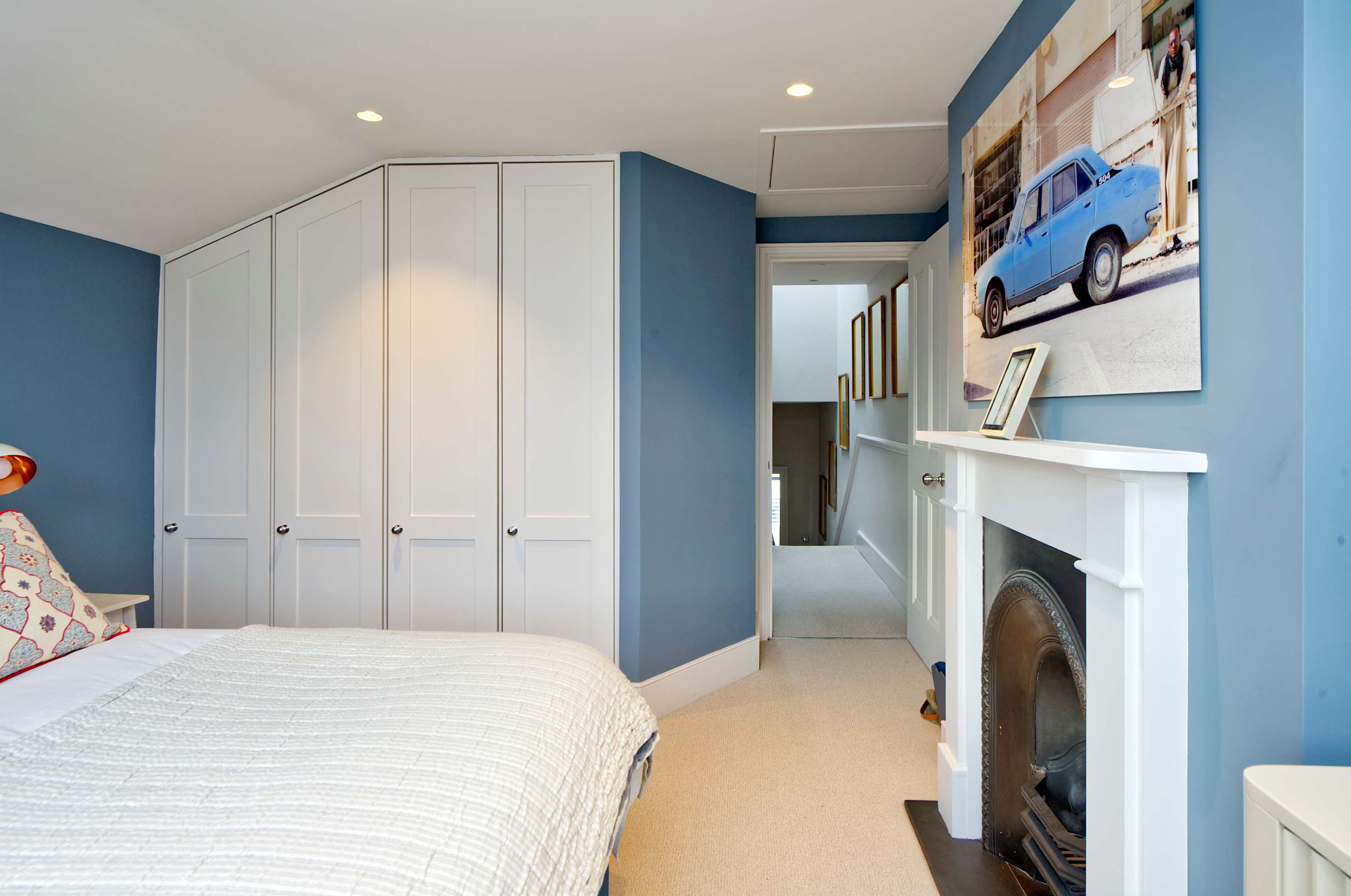 Elegant 4 Bedroom House - Clapham in Hambalt Road 96 SW4 9EJ - Property image 32 - VivreStays