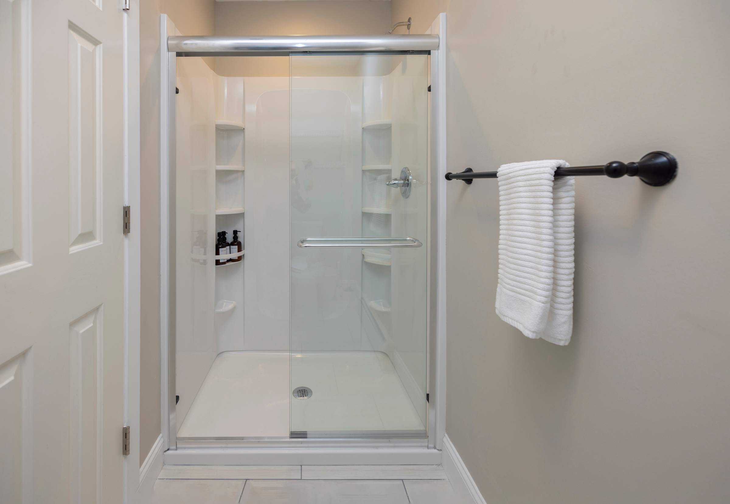 2nd floor floor master bath