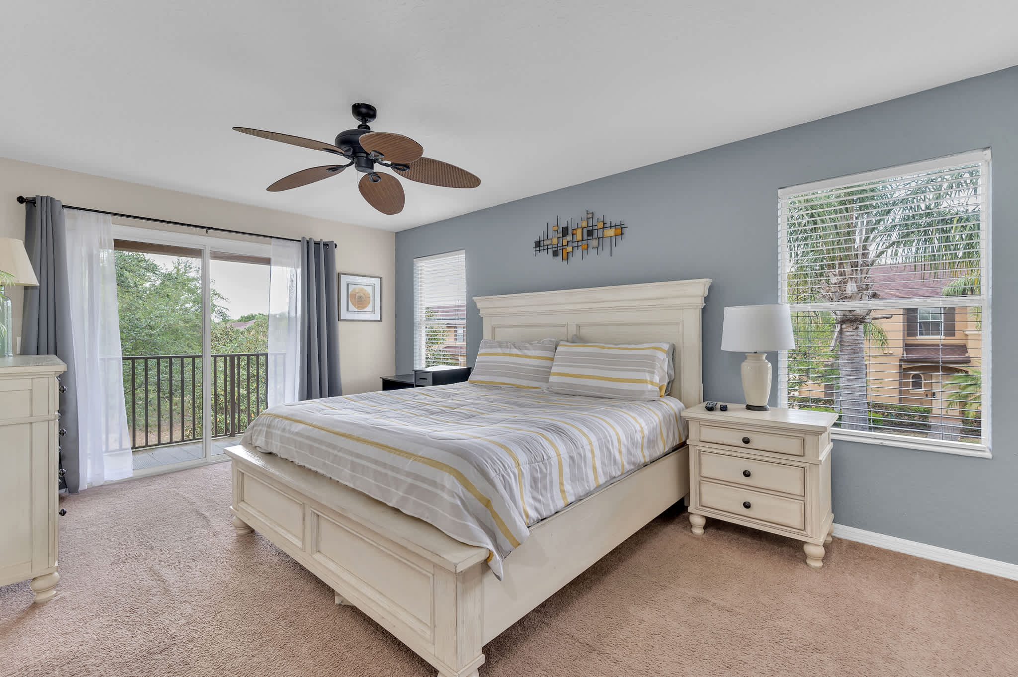 Townhouse w/pool slide & lazy river at Regal Palm