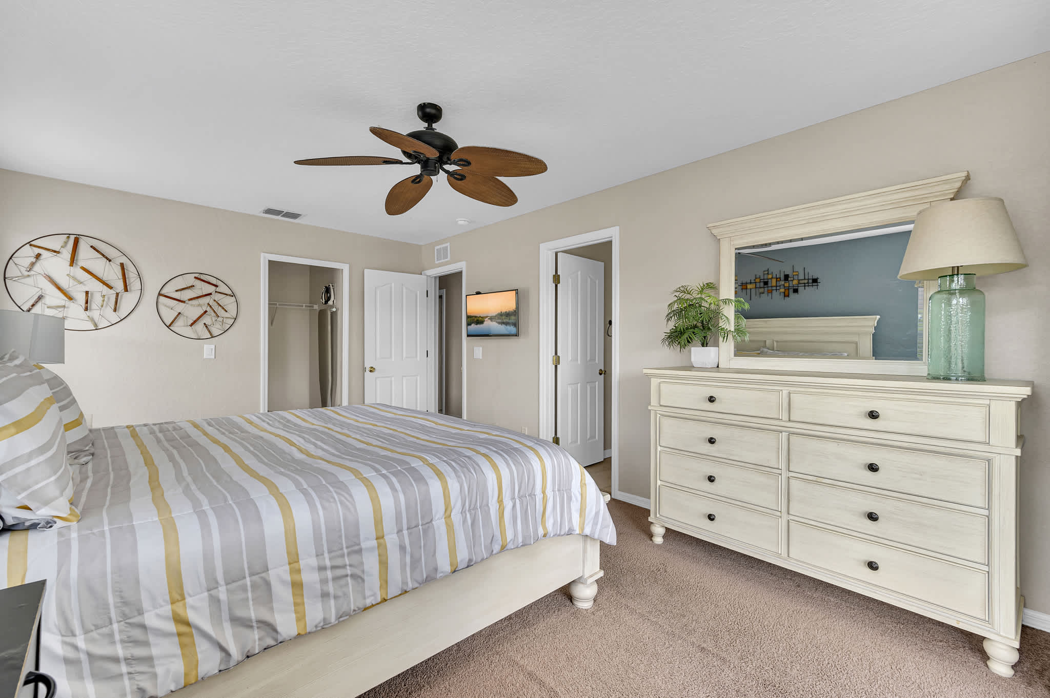 Townhouse w/pool slide & lazy river at Regal Palm