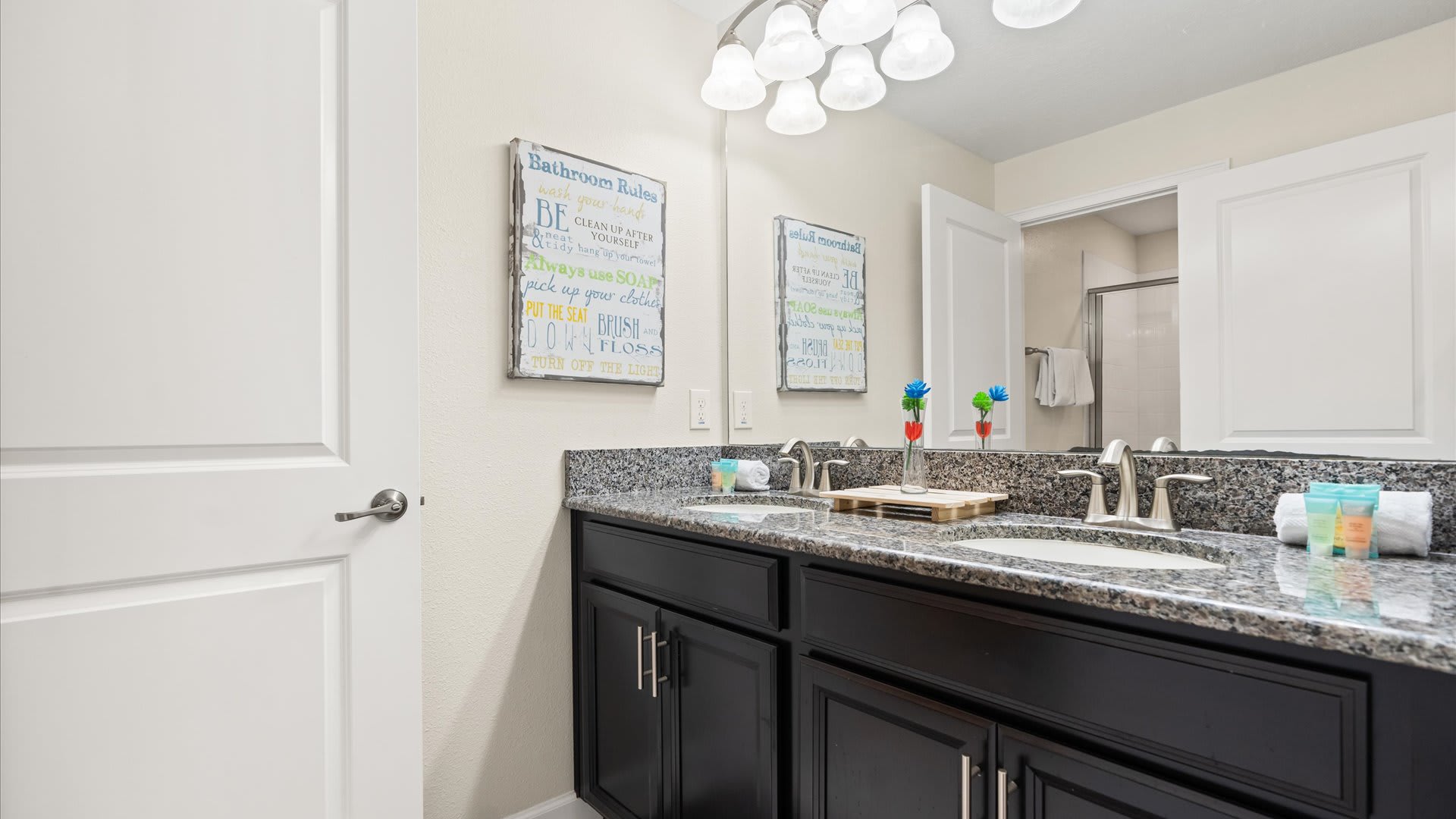 Spacious Full Bathroom with Double Vanity 