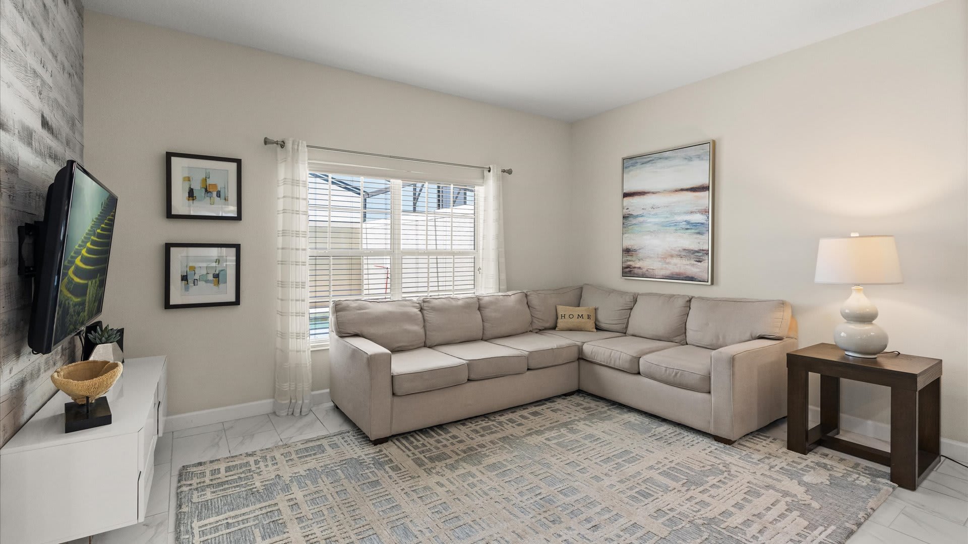 Upstay Family Friendly 4BR Townhouse w Pool BBQ 3