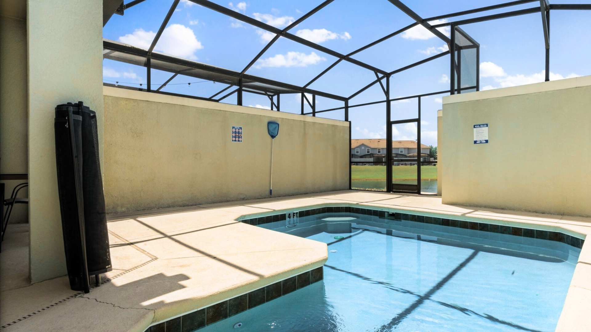 Upstay Family Friendly 4BR Townhouse w Pool BBQ 6