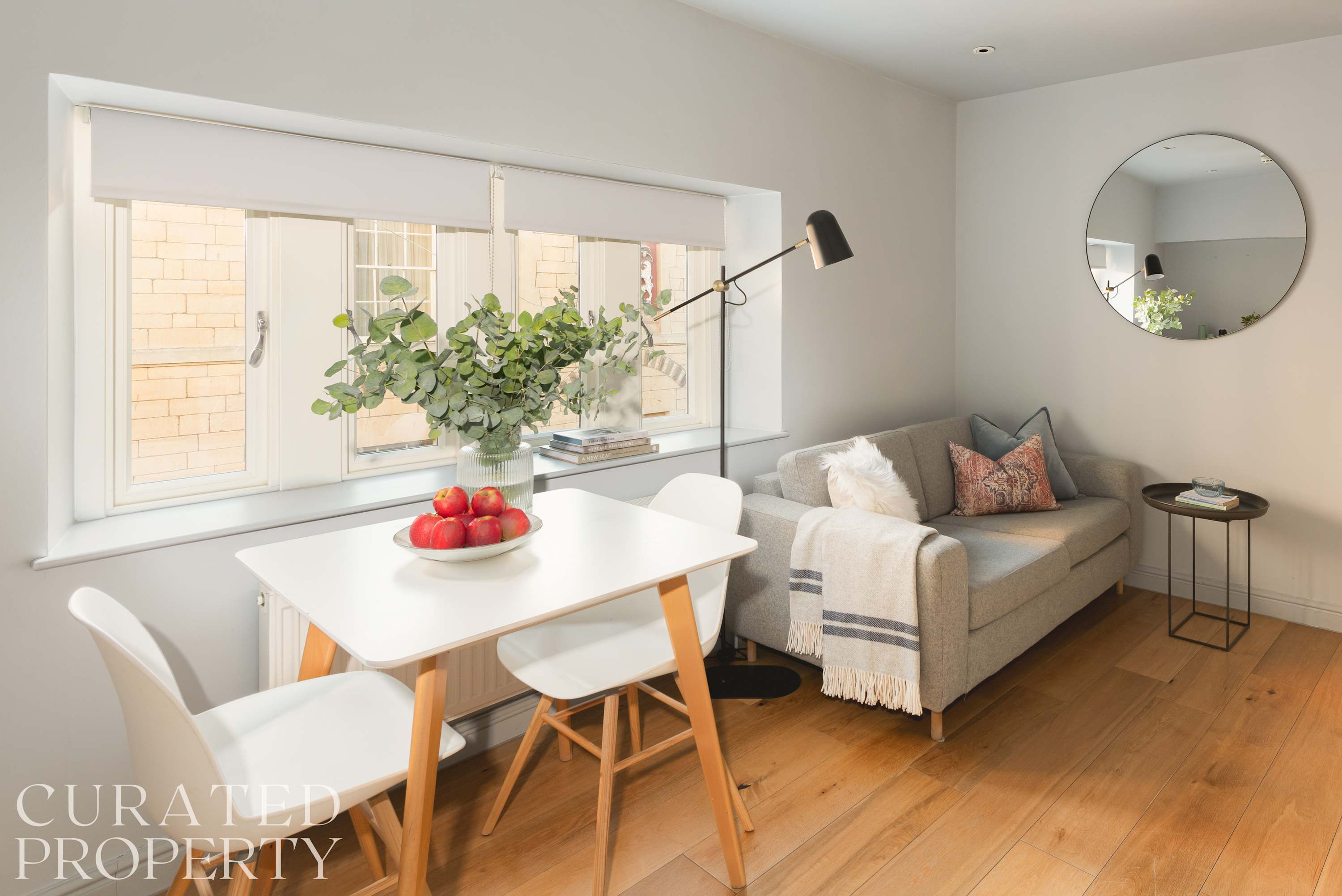 Bright Super King Suite · Heart of Bath in Bilbury Lane BA1 1QZ - Property image 2 - VivreStays