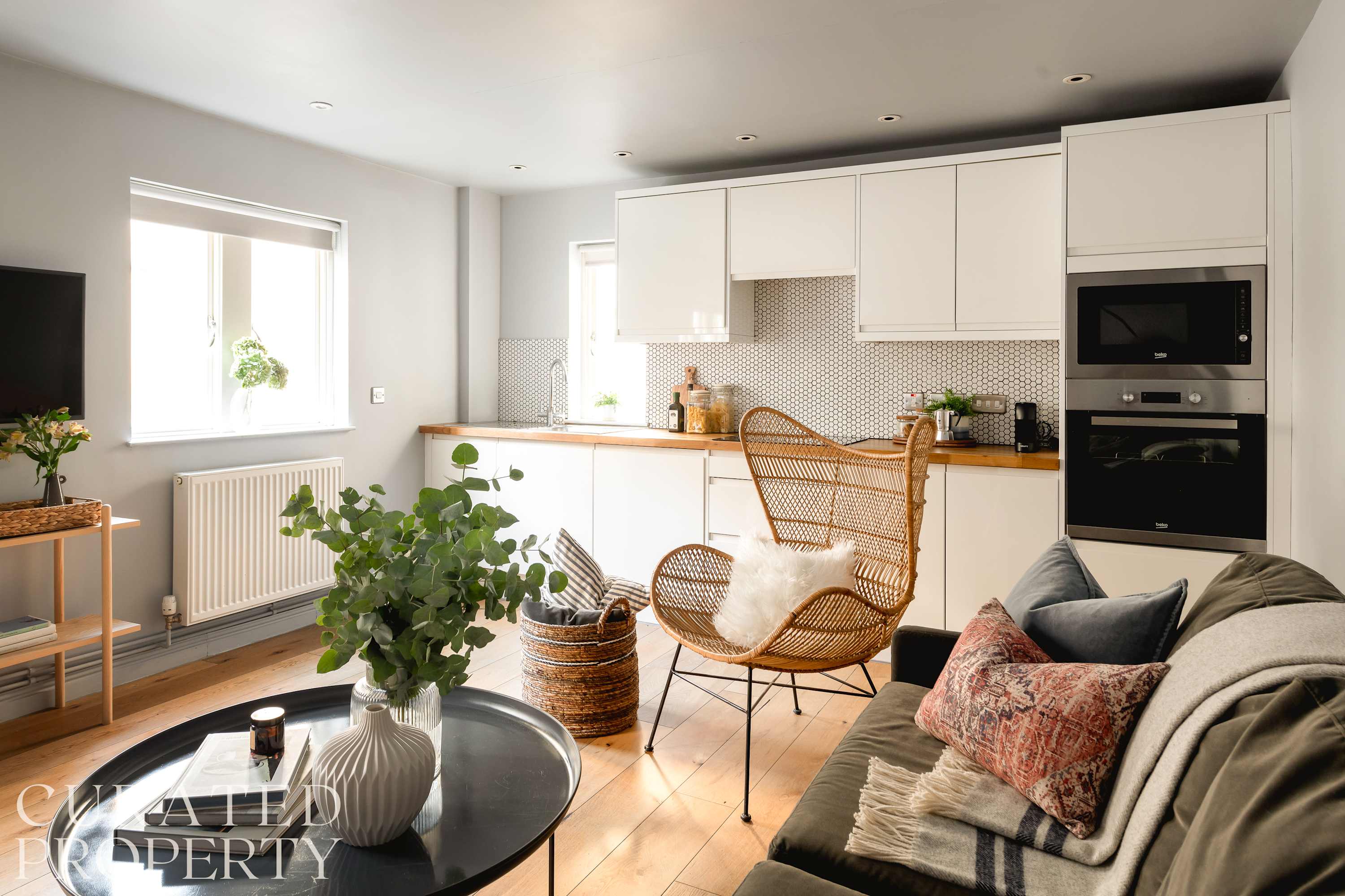 Open-Plan Suite for 4 · Steps from Roman Baths in Bilbury Lane BA1 1QZ - Property image 7 - VivreStays