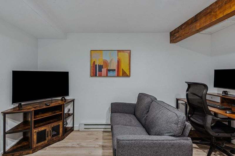 Steps to Ski Trail, Fireplace - Kingswood 1B