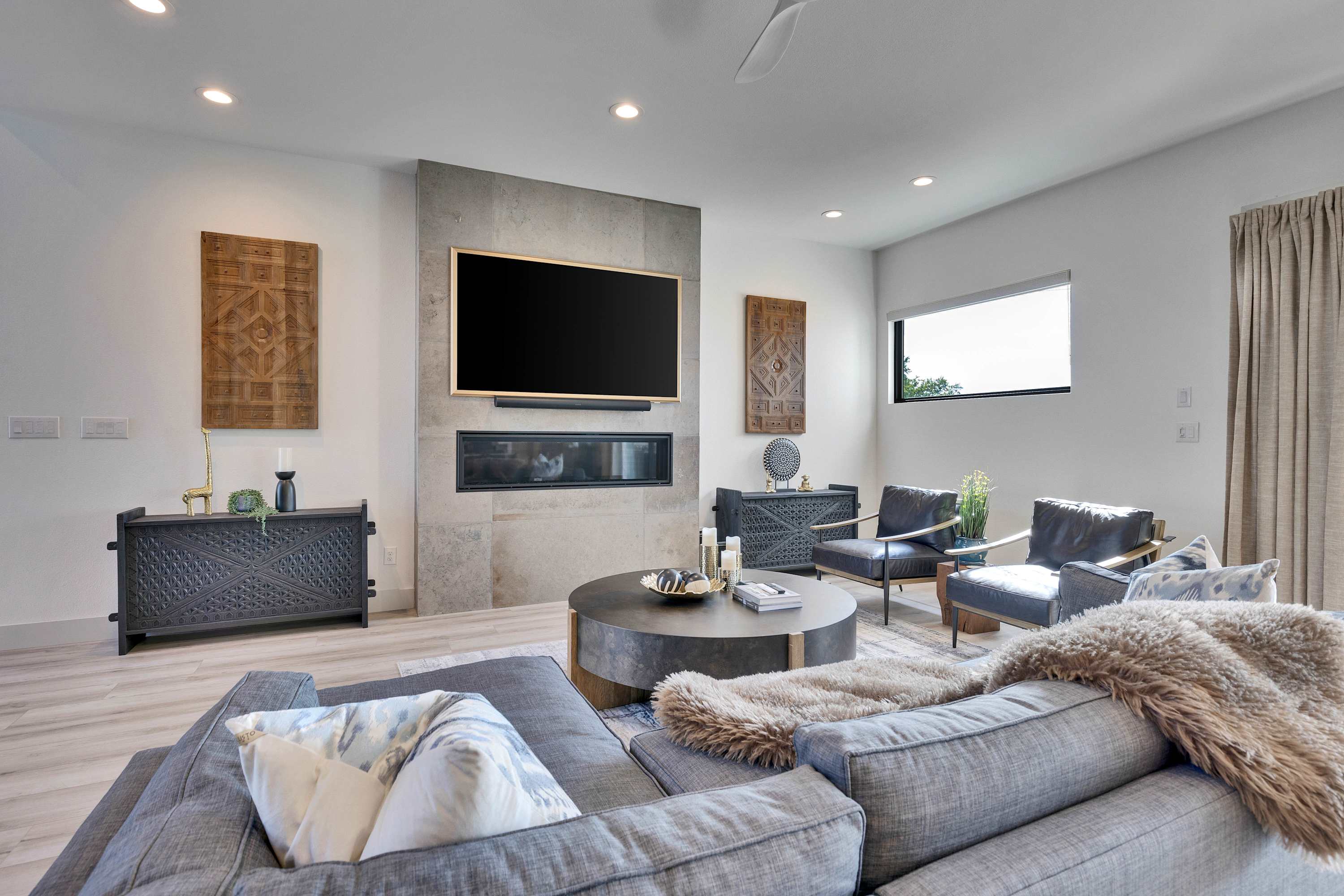 Luxury Lakefront Villa | Pool, Hot Tub & Dock 6