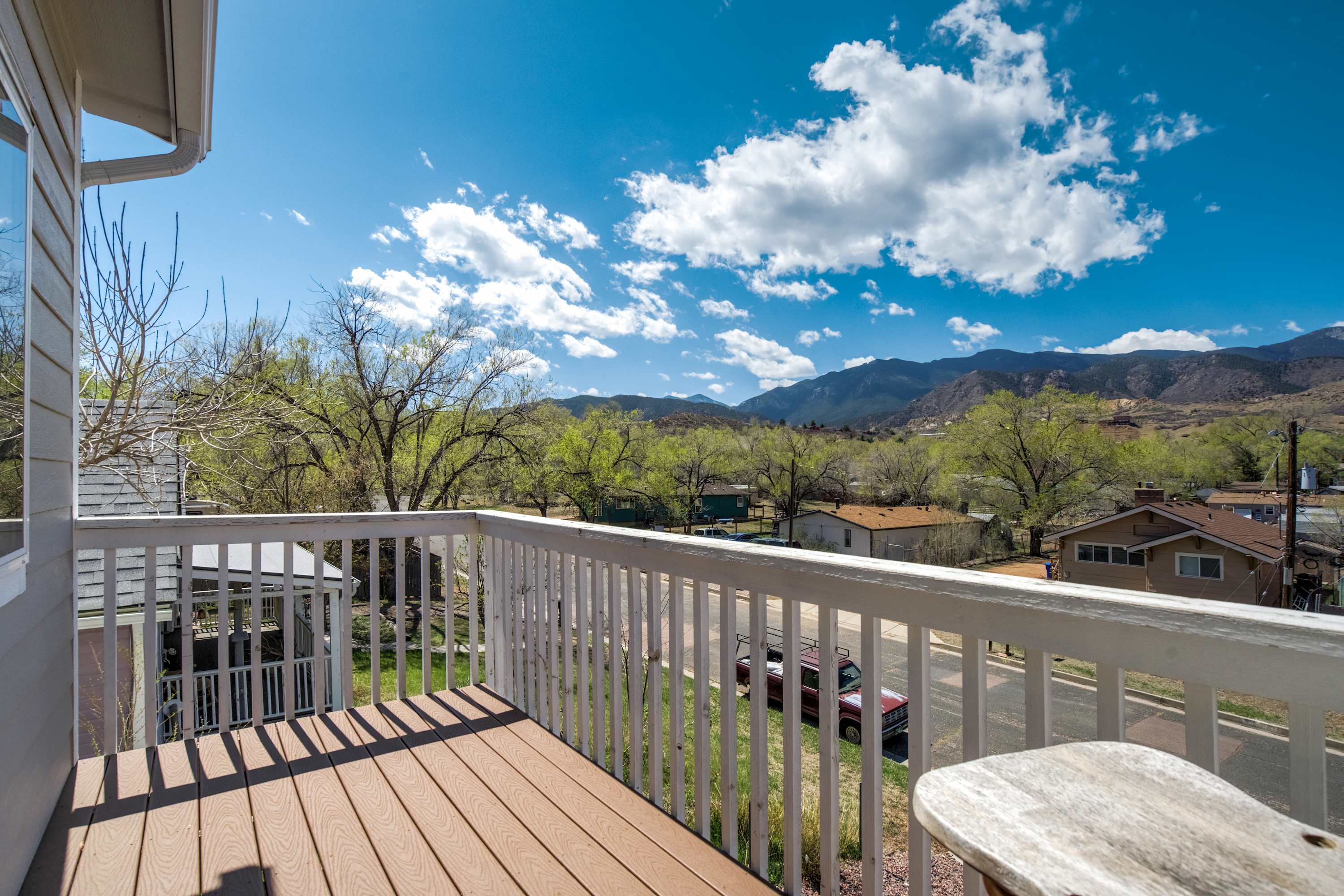Power Haus! Scenic Escape w Gym & Outdoor BBQ — Colorado Springs, CO — vacation rental