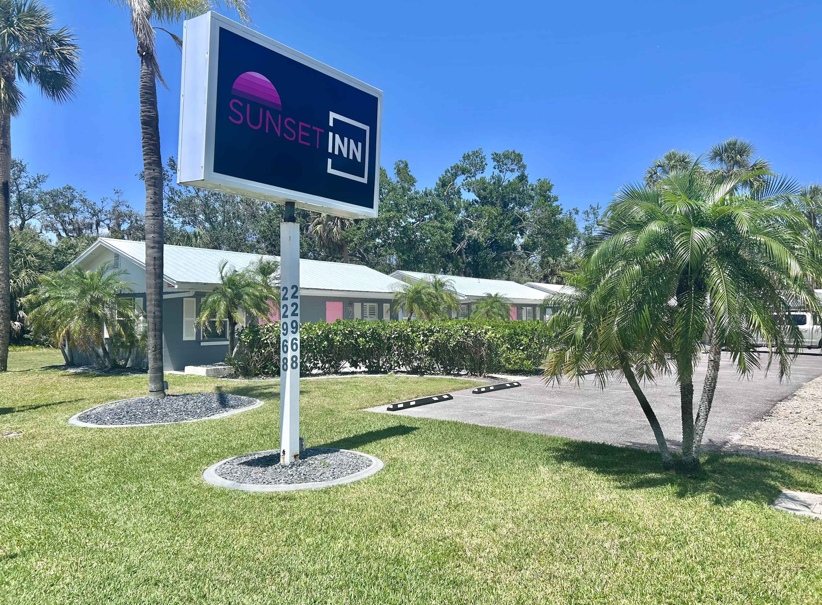 Newly Renovated Charlotte Harbor - Sunset Inn #1