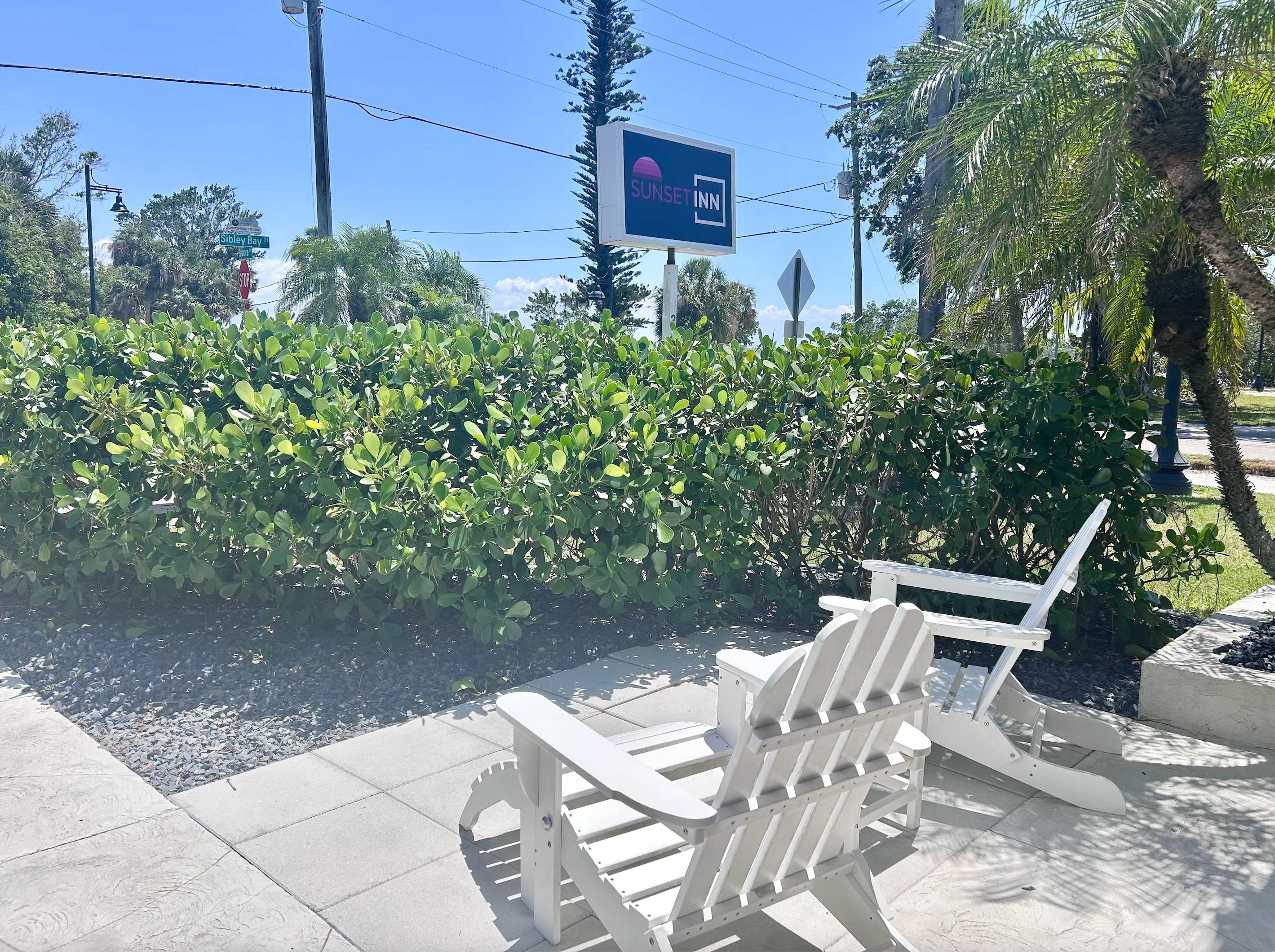 Newly Renovated Charlotte Harbor - Sunset Inn #1