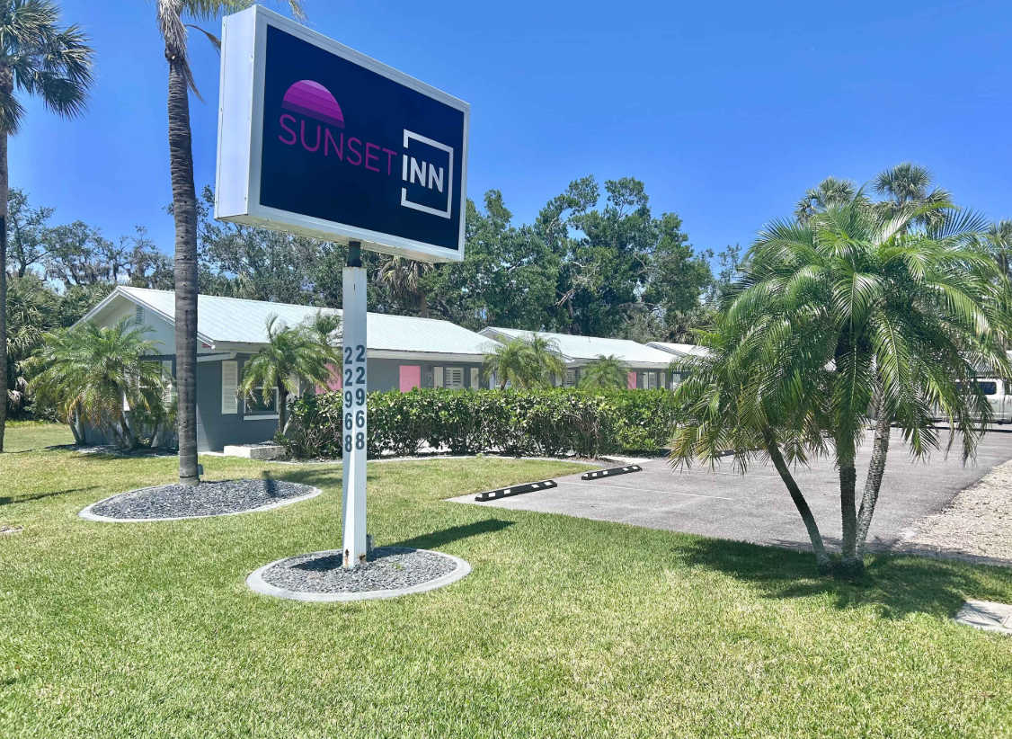 Newly Renovated Charlotte Harbor - Sunset Inn #3