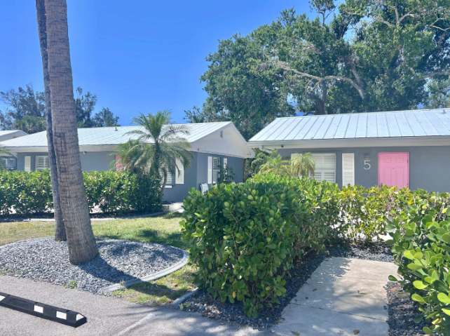 Newly Renovated Charlotte Harbor - Sunset Inn #6