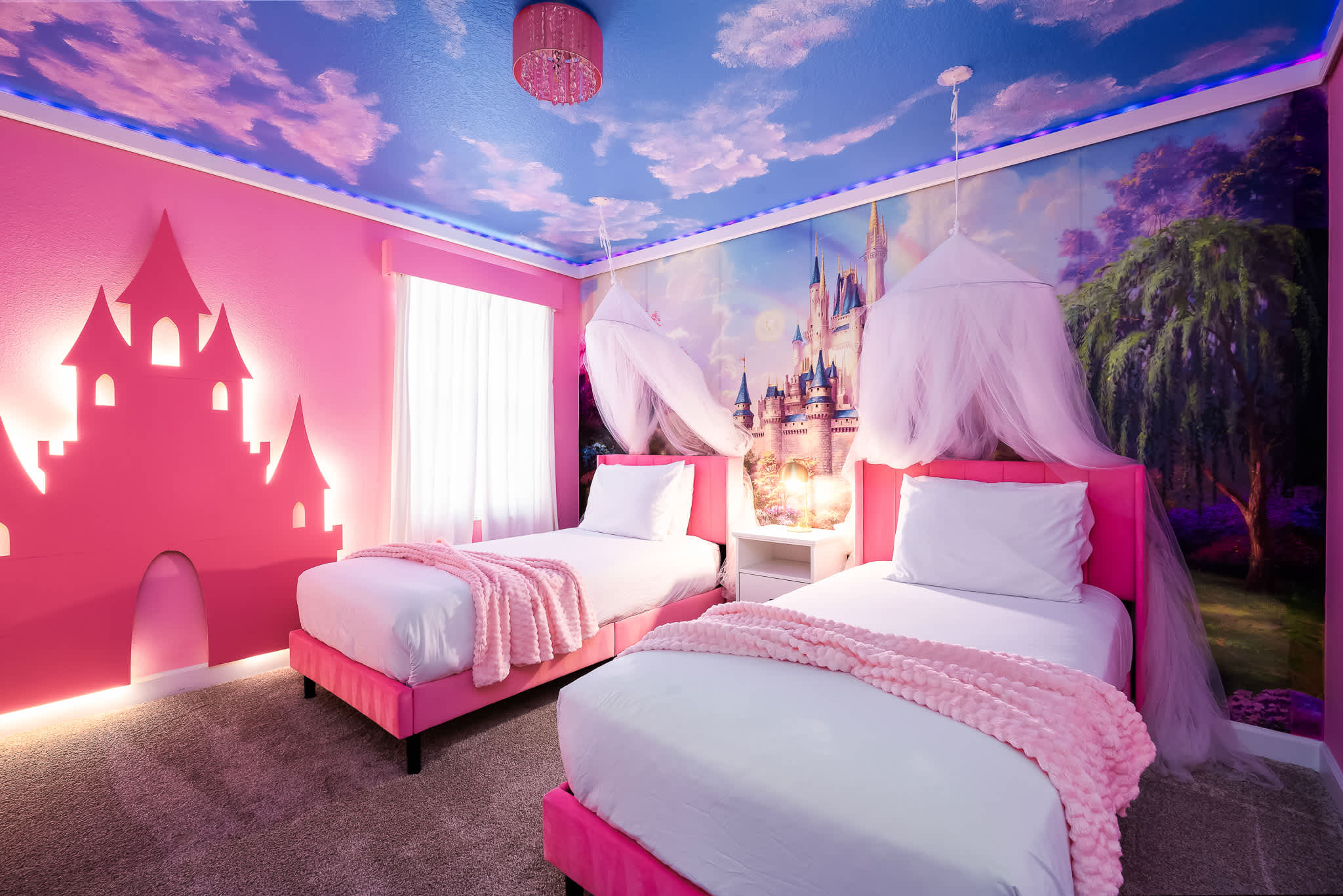 Luxury 9BR Gem Heated Pool Theater Theme Rooms | Photo 24