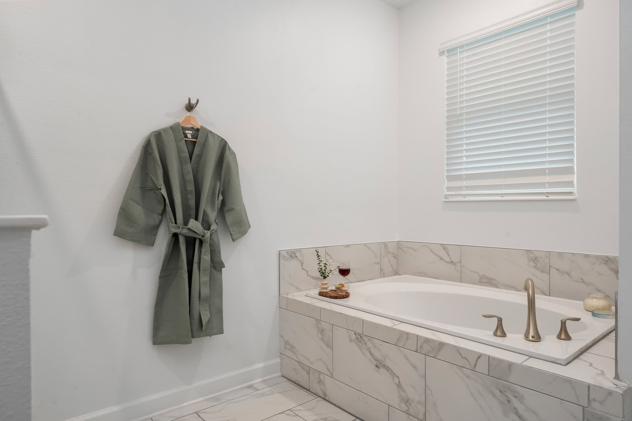 Luxury 9BR Gem Heated Pool Theater Theme Rooms | Photo 41