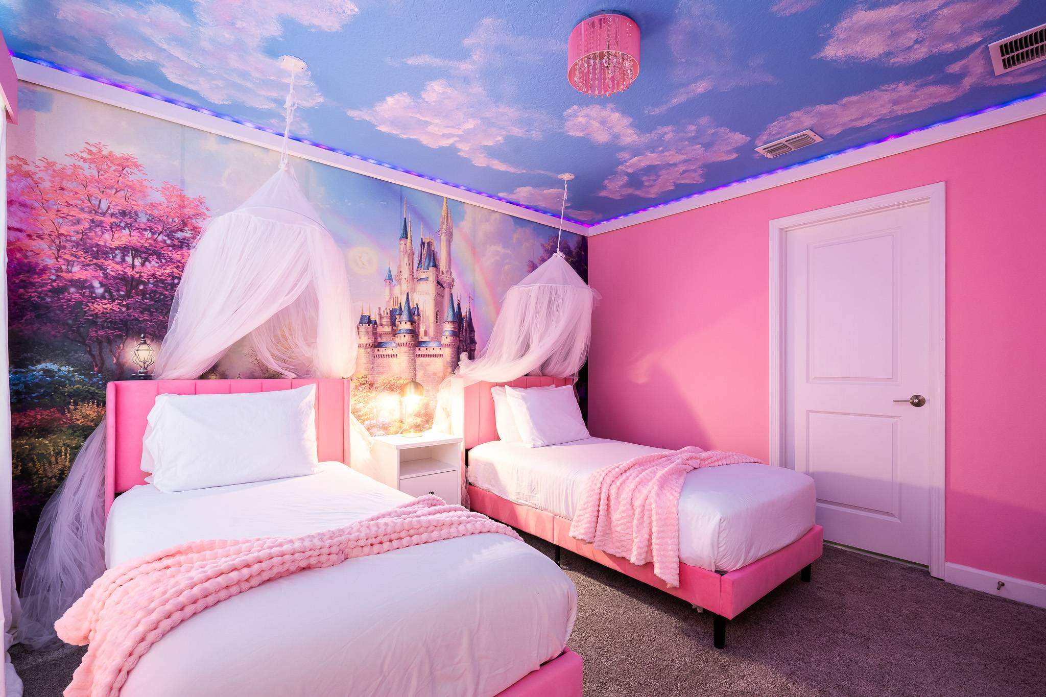 Luxury 9BR Gem Heated Pool Theater Theme Rooms | Photo 63