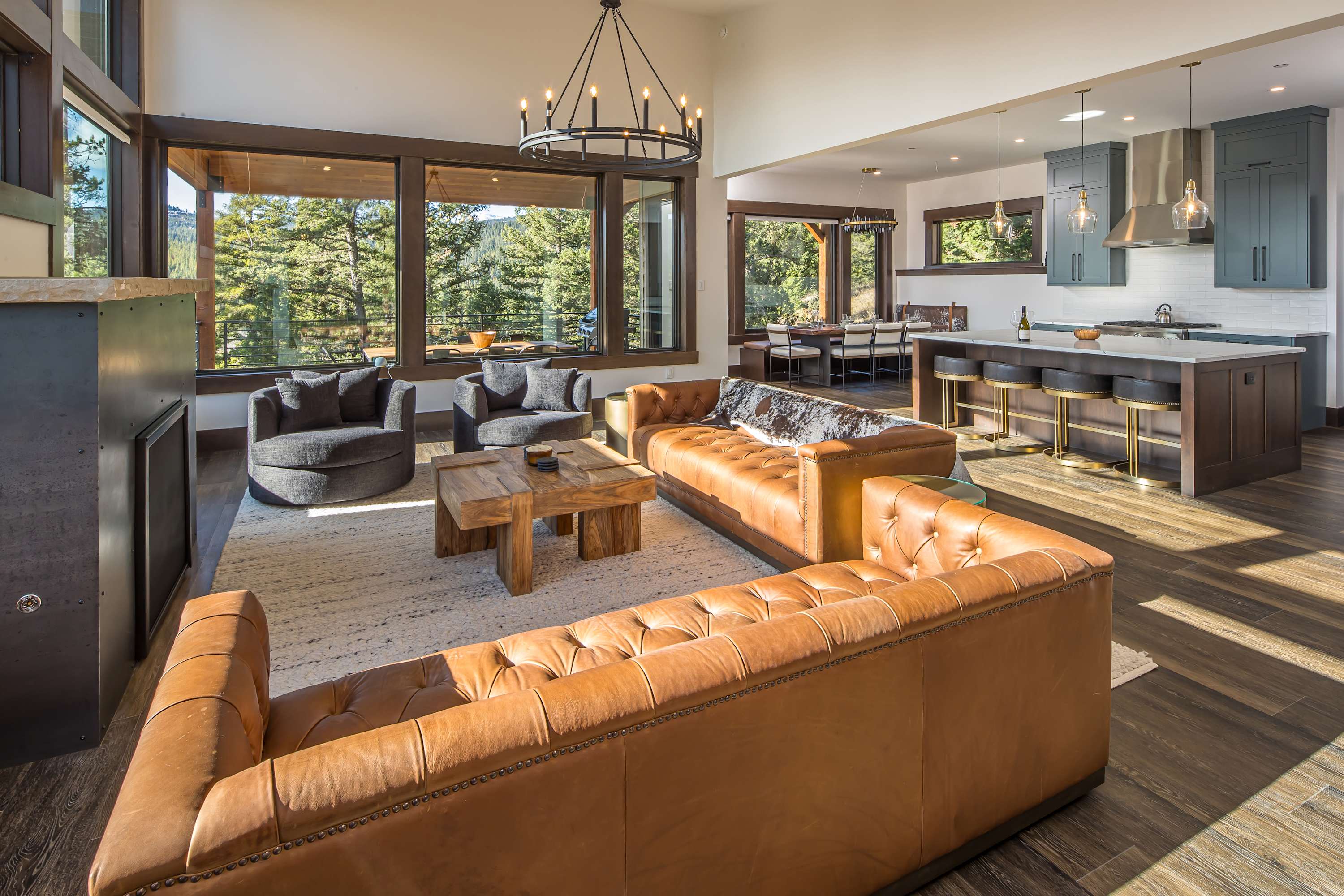 *New Listing* Beautiful Modern Mountain Home w/ Private Hot Tub — Big Sky, MT — vacation rental