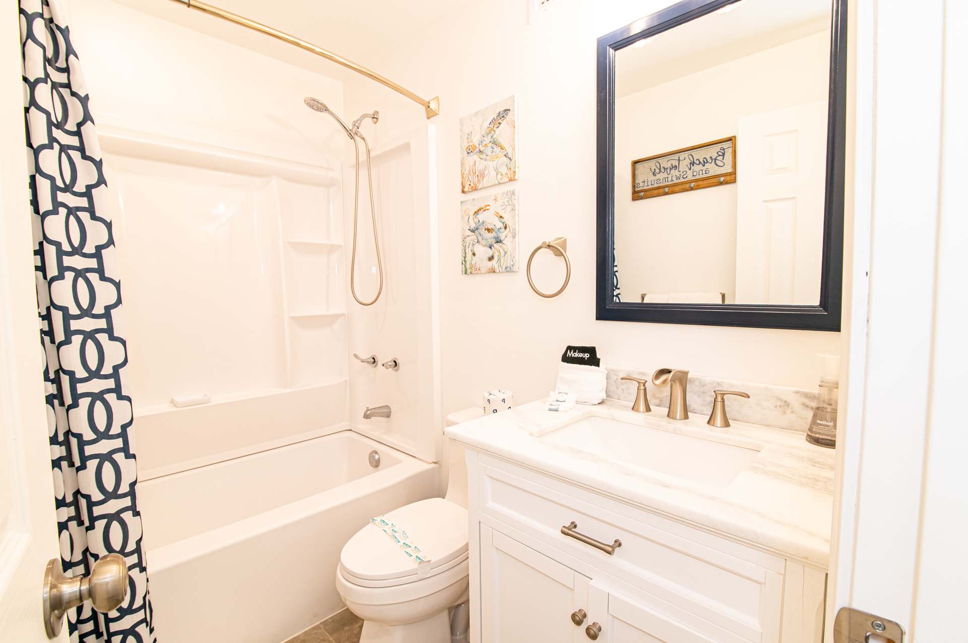 Pet and Motorcycle Friendly Ground Floor Gem