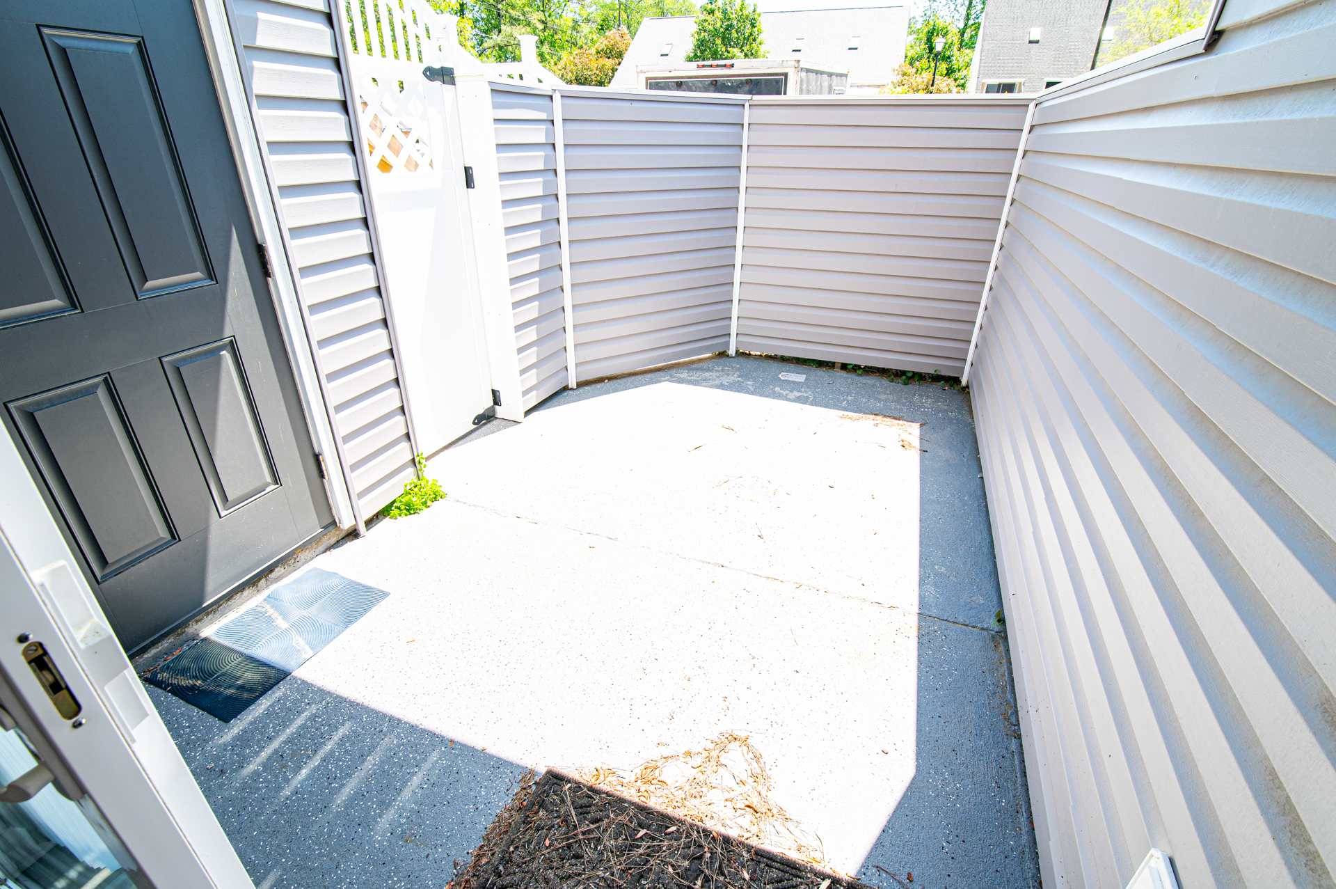 Pet and Motorcycle Friendly Ground Floor Gem