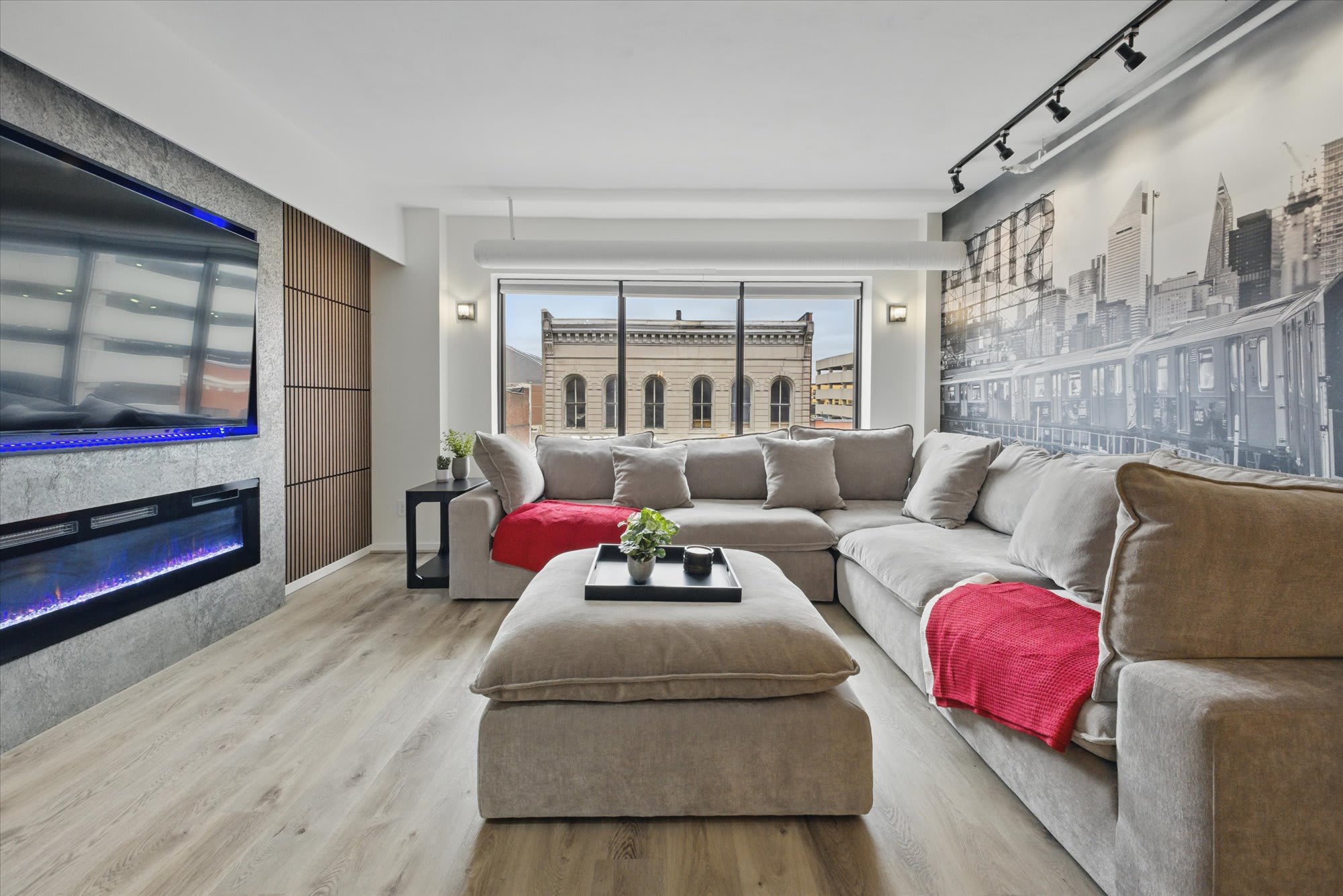 Modern 4th-Floor Flat in the Heart of Indianapolis — Indianapolis, IN — vacation rental