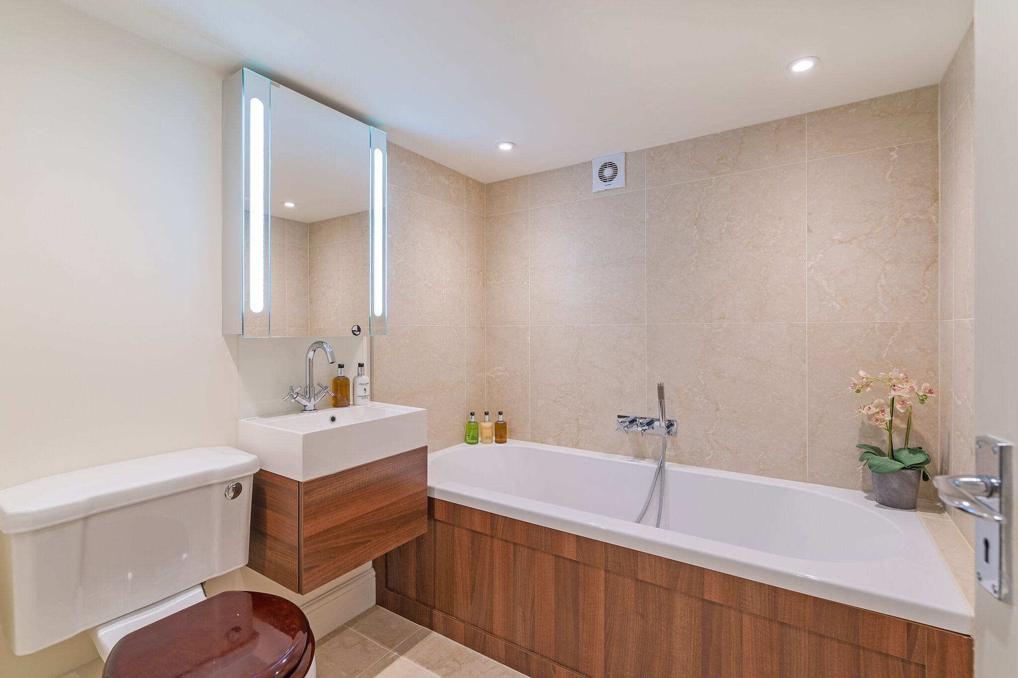 3 Bedroom Mews House - Marble Arch in 1A Frederick Close W2 2HD - Property image 17 - VivreStays