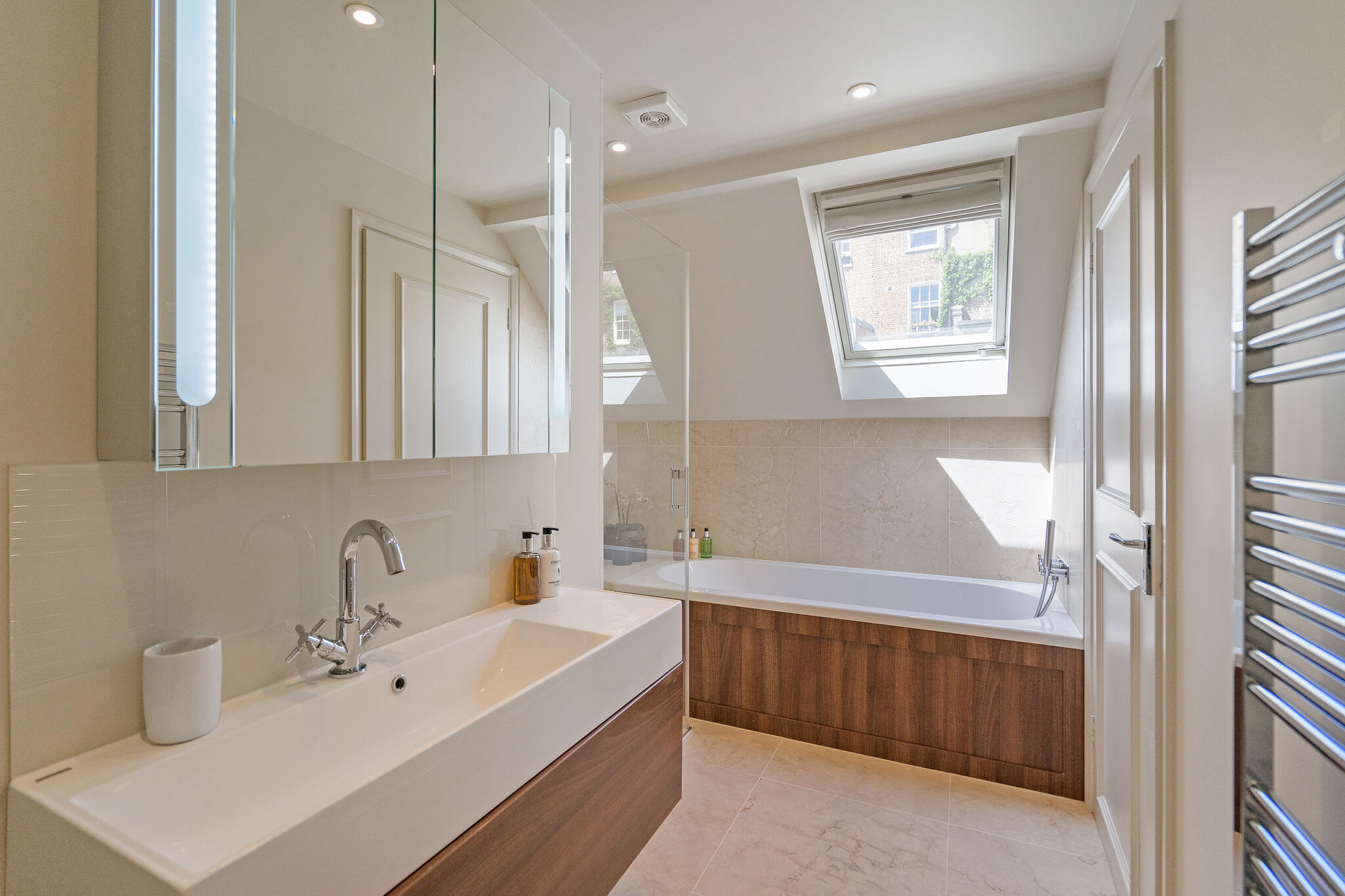 3 Bedroom Mews House - Marble Arch in 1A Frederick Close W2 2HD - Property image 26 - VivreStays