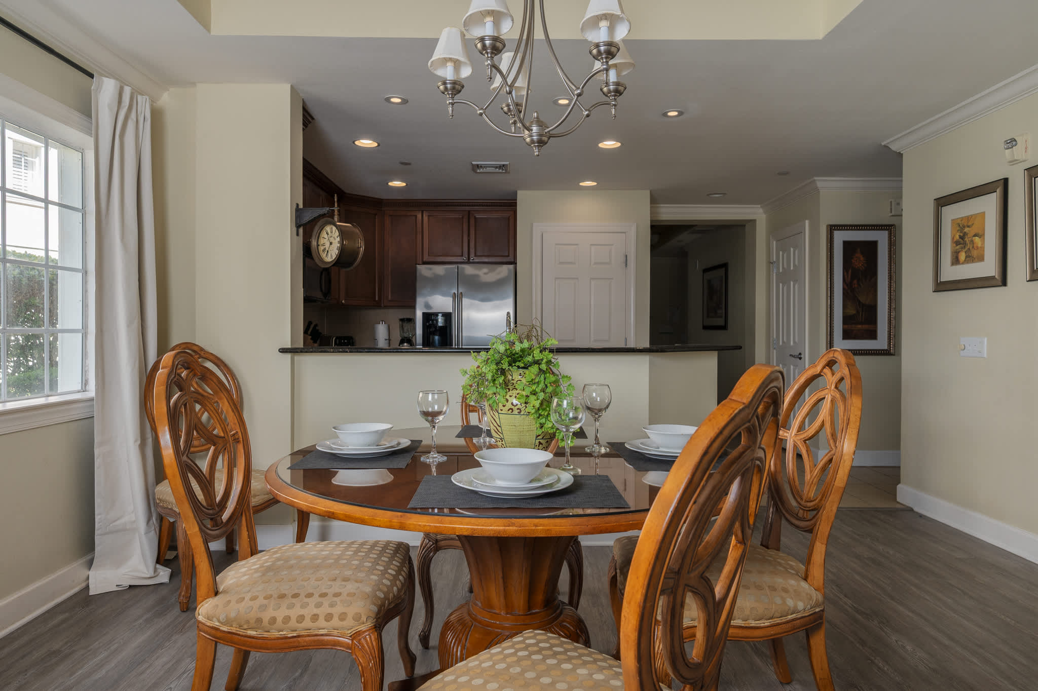 Golf Course, Pool, Covered Patio! 6MI to Disney