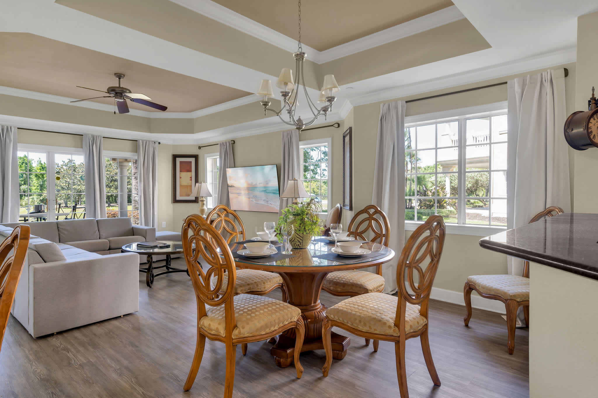 Golf Course, Pool, Covered Patio! 6MI to Disney