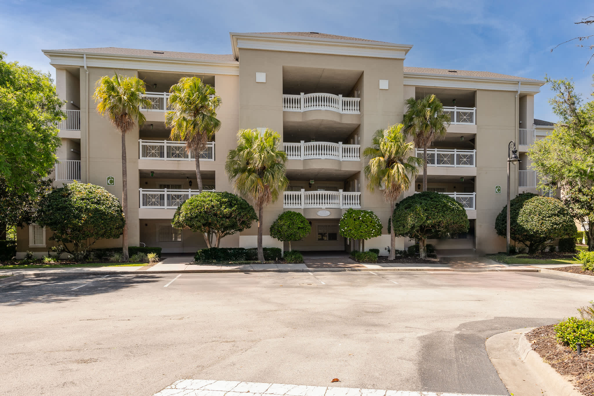 Golf Course, Pool, Covered Patio! 6MI to Disney