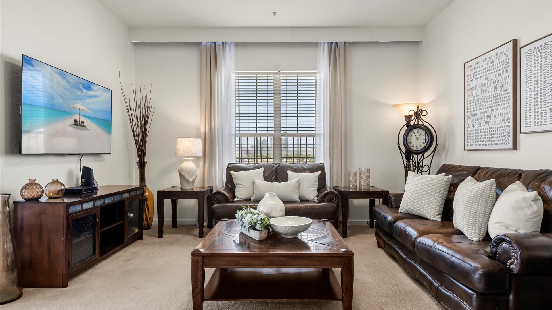 Bright Living Area with Group-friendly layout