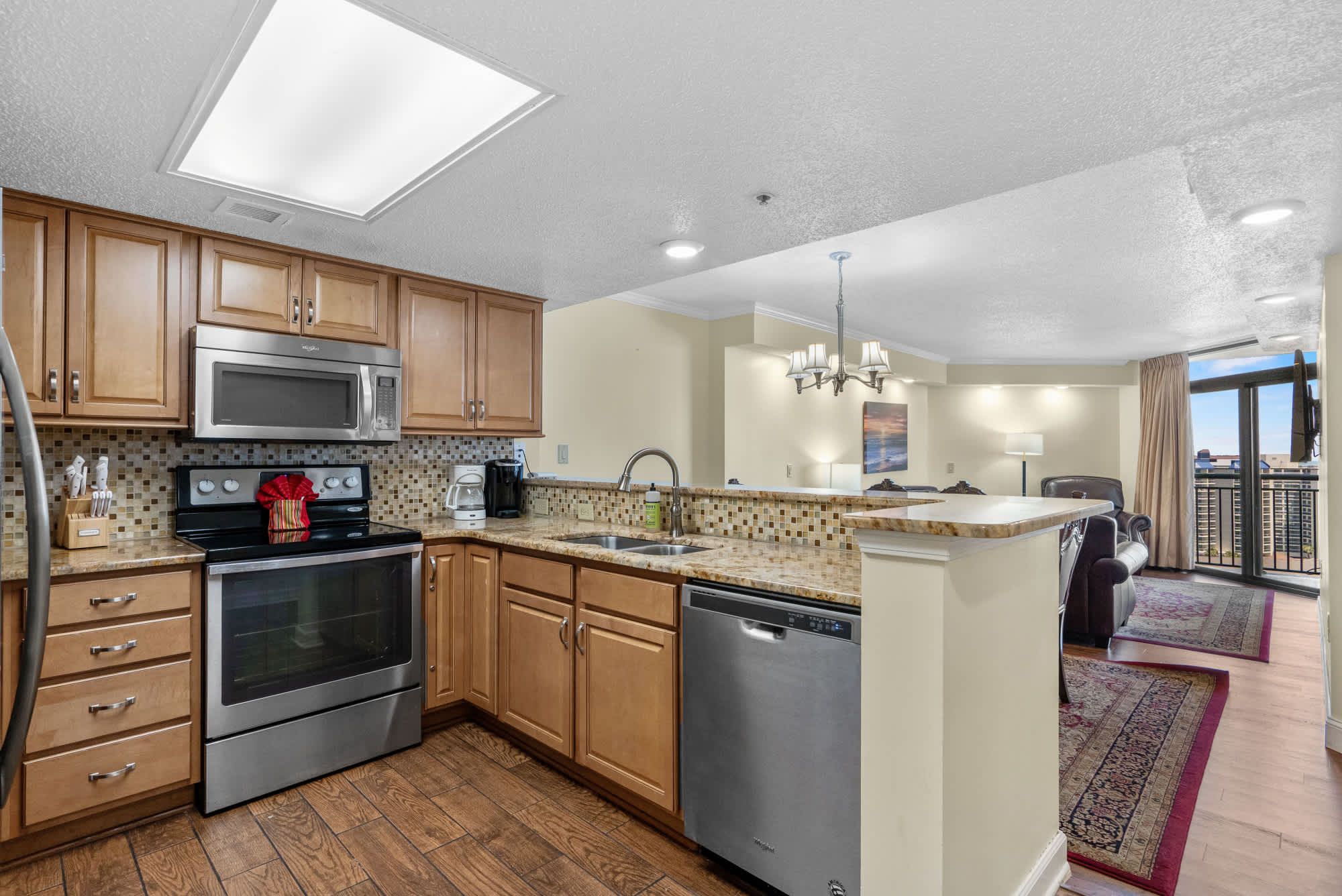 Kitchen/Living Areas