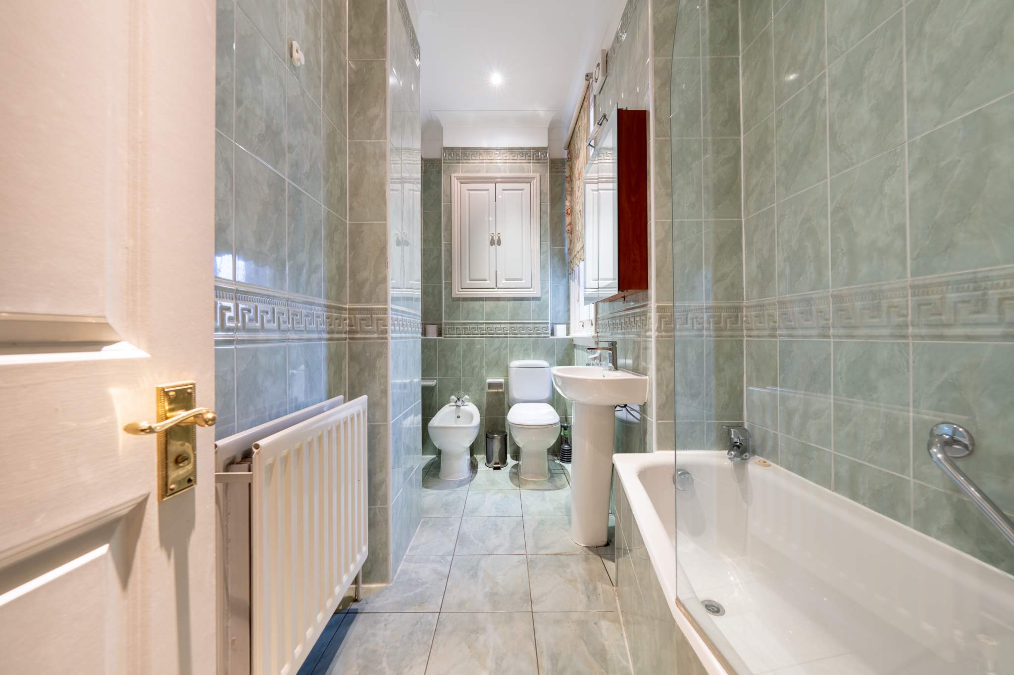 2B Apartment next to Natural History Museum in Cromwell Road SW7 2ED - Property image 10 - VivreStays