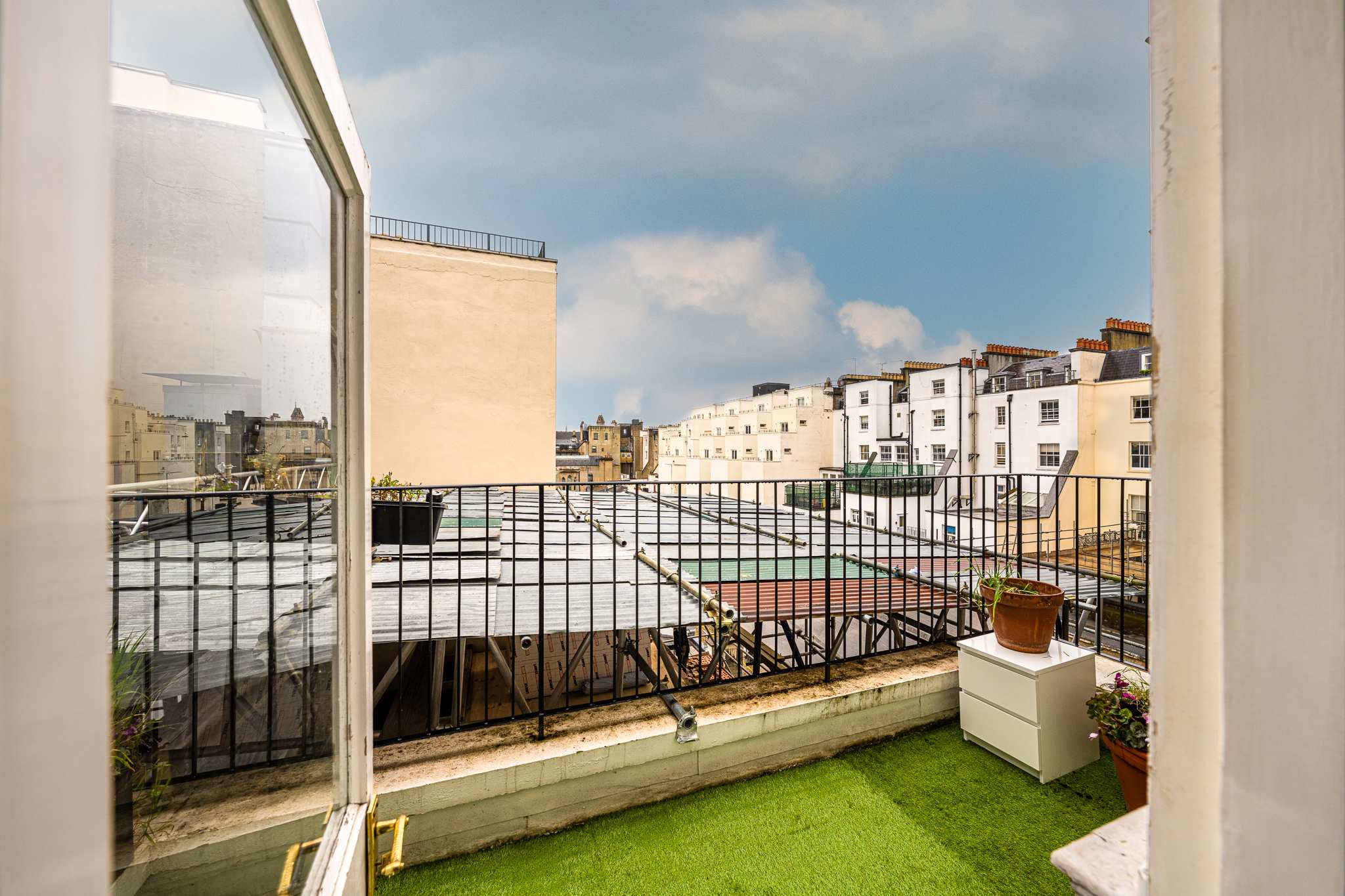 2B Apartment next to Natural History Museum in Cromwell Road SW7 2ED - Property image 9 - VivreStays