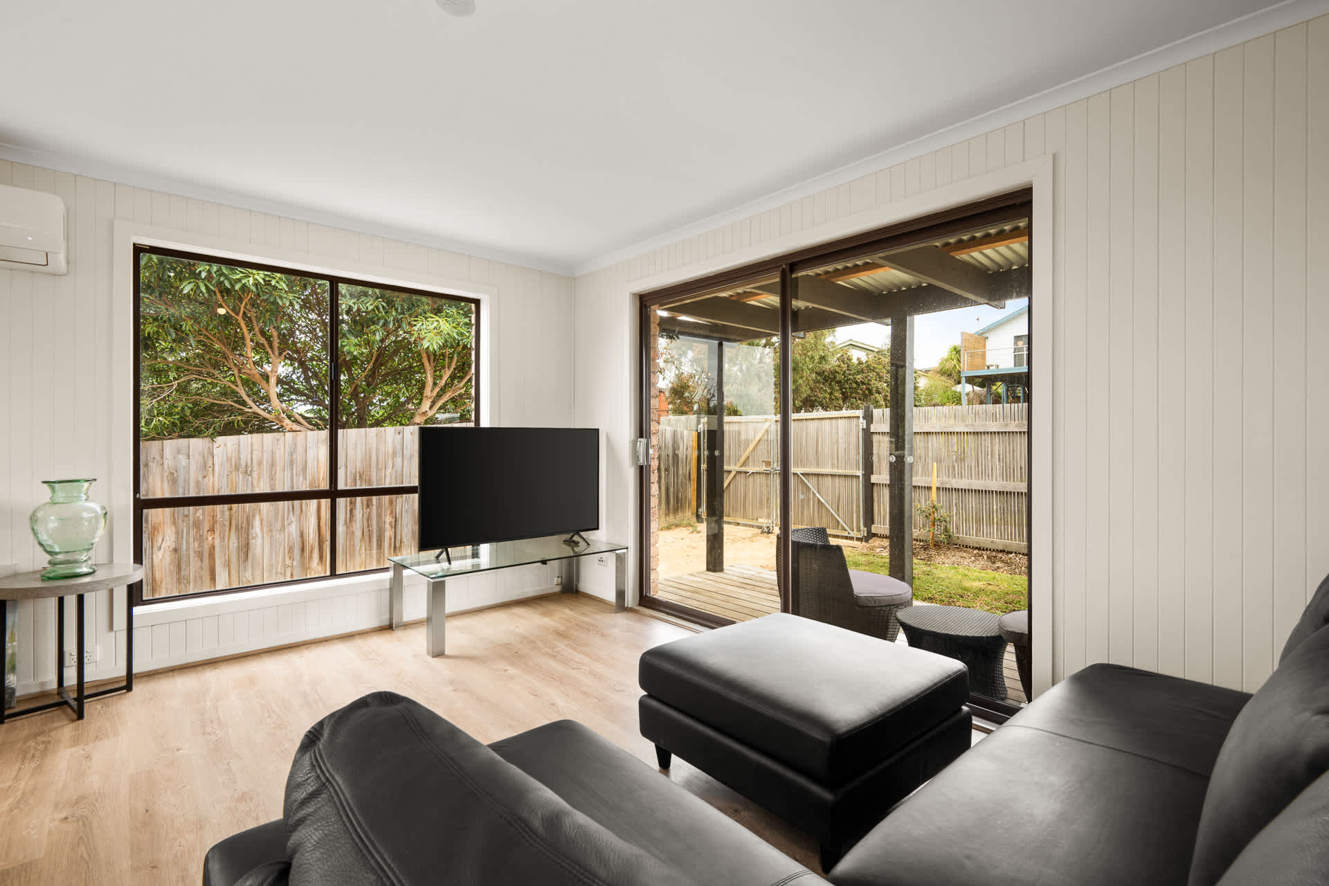 Jan Juc Living, Pet Friendly Coastal Escape for 6! — Jan Juc, Victoria — vacation rental