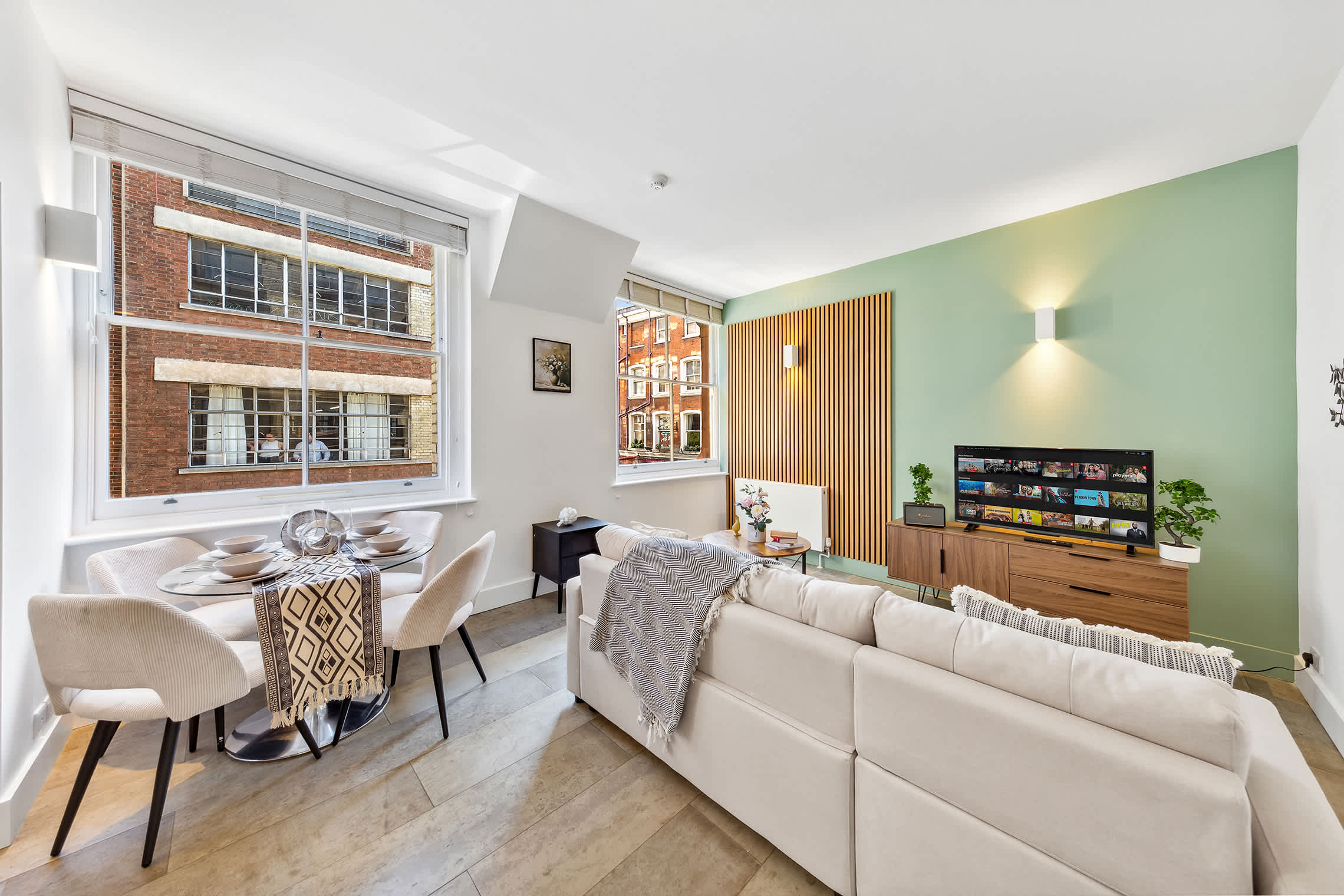 View Modern apartment Farrindgon in Berry Street 6 EC1V 0AU Modern apartment Farrindgon in Berry Street 6 EC1V 0AU - Property image 10 - VivreStays