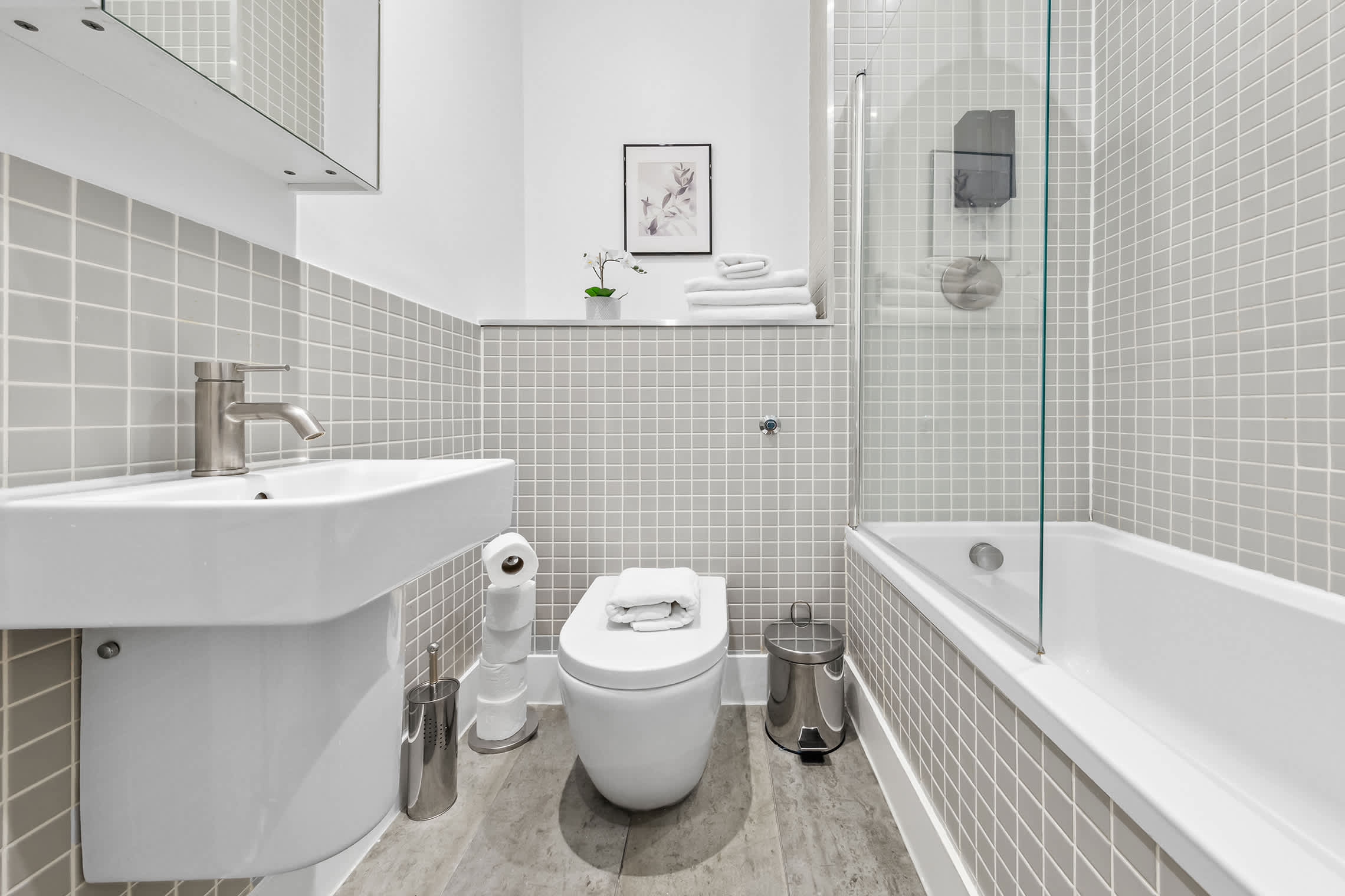 View Modern apartment Farrindgon in Berry Street 6 EC1V 0AU Modern apartment Farrindgon in Berry Street 6 EC1V 0AU - Property image 15 - VivreStays