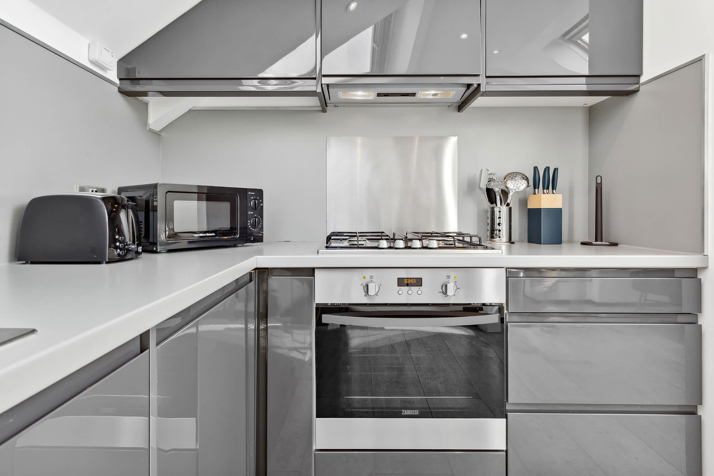 Luxe Farringdon Apartments By Stay Smart in Great Sutton Street 46-47 EC1V 0DE - Property image 18 - VivreStays