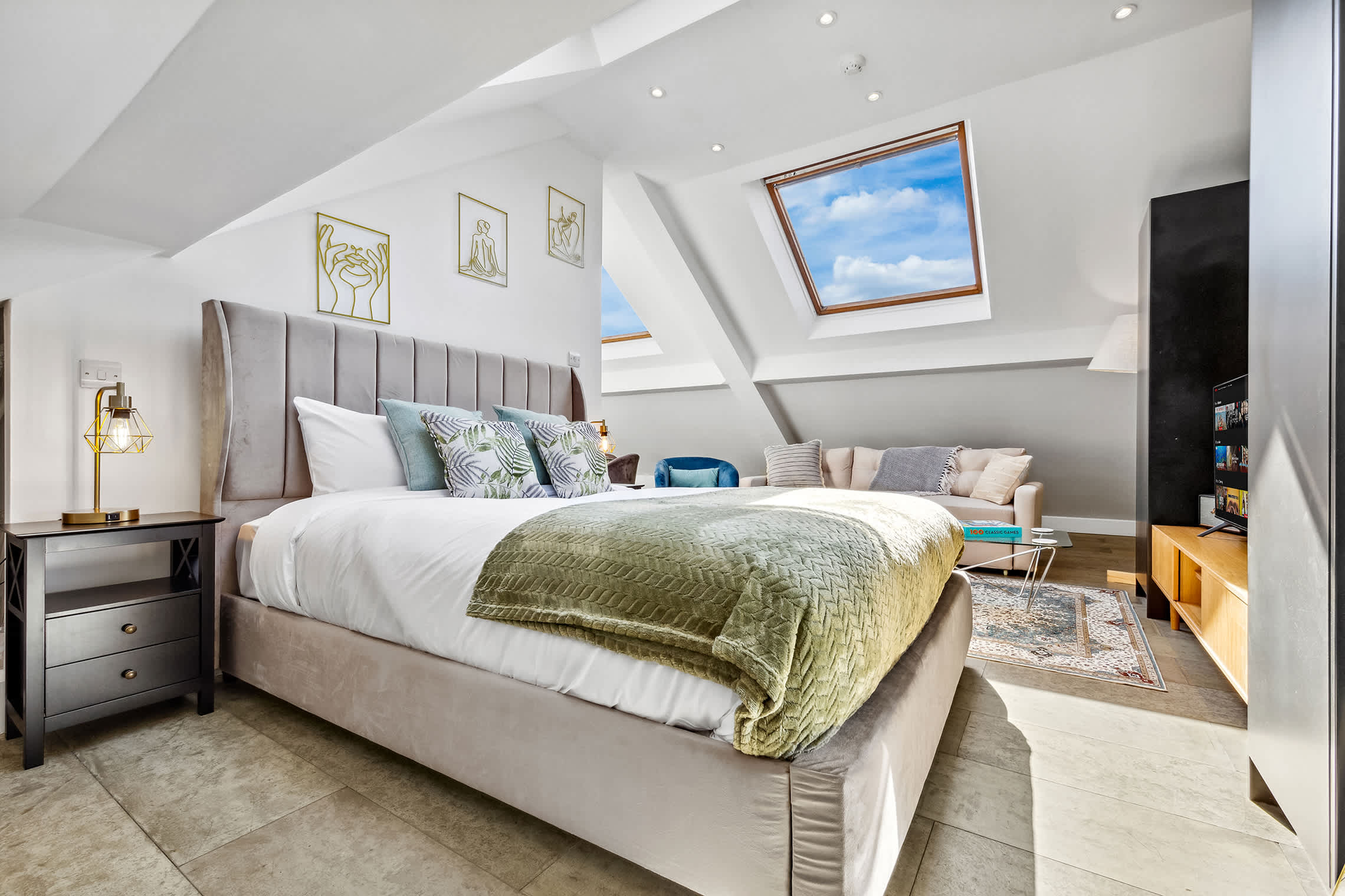 Luxe Farringdon Apartments By Stay Smart in Great Sutton Street 46-47 EC1V 0DE - Property image 34 - VivreStays