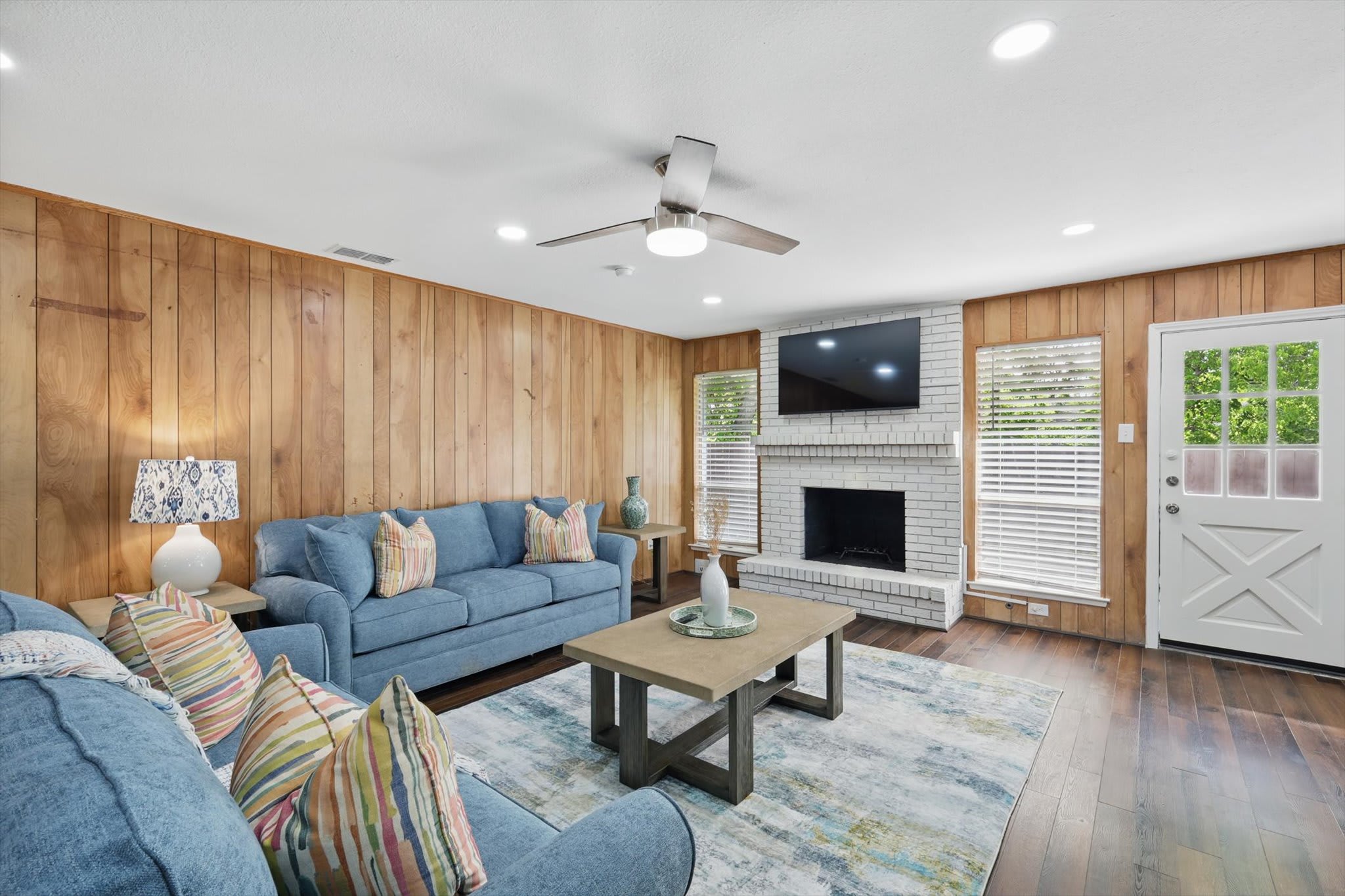 Fenced Backyard And Fully Equipped Kitchen - Cozy Charming Haven - Richardson, TX