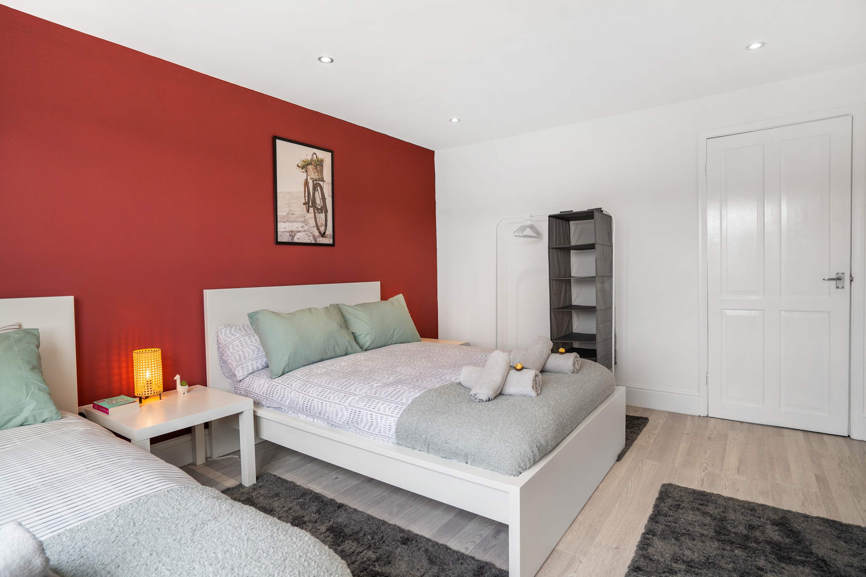 Spacious 6-Bed Home for 9, Free Parking, Nr Centre in Garth Twenty Four NE12 6DJ - Property image 12 - VivreStays