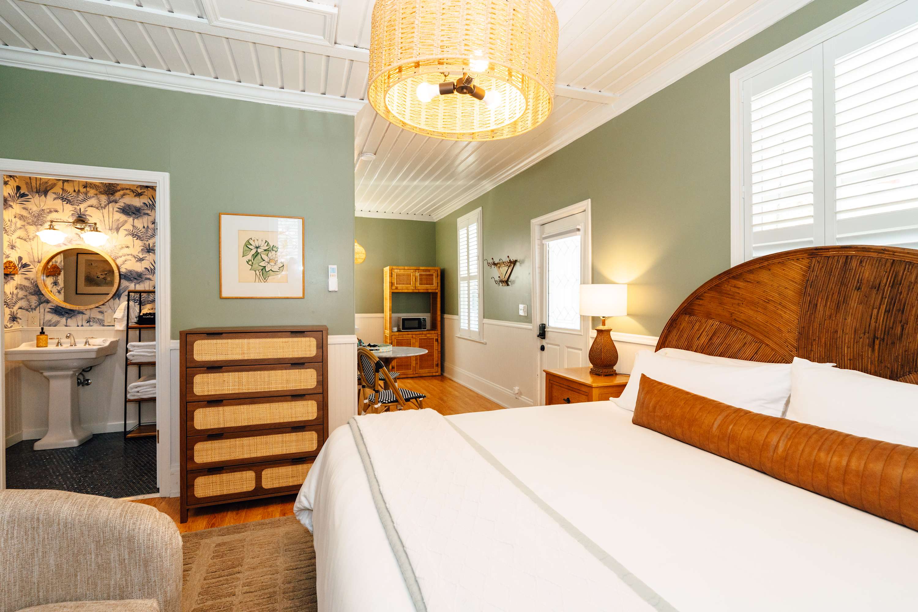 XL Premier Suite — Ashland, OR — vacation rental