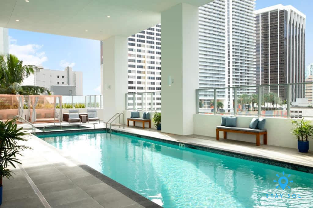 Amazing Apt • Private Balcony & Pool