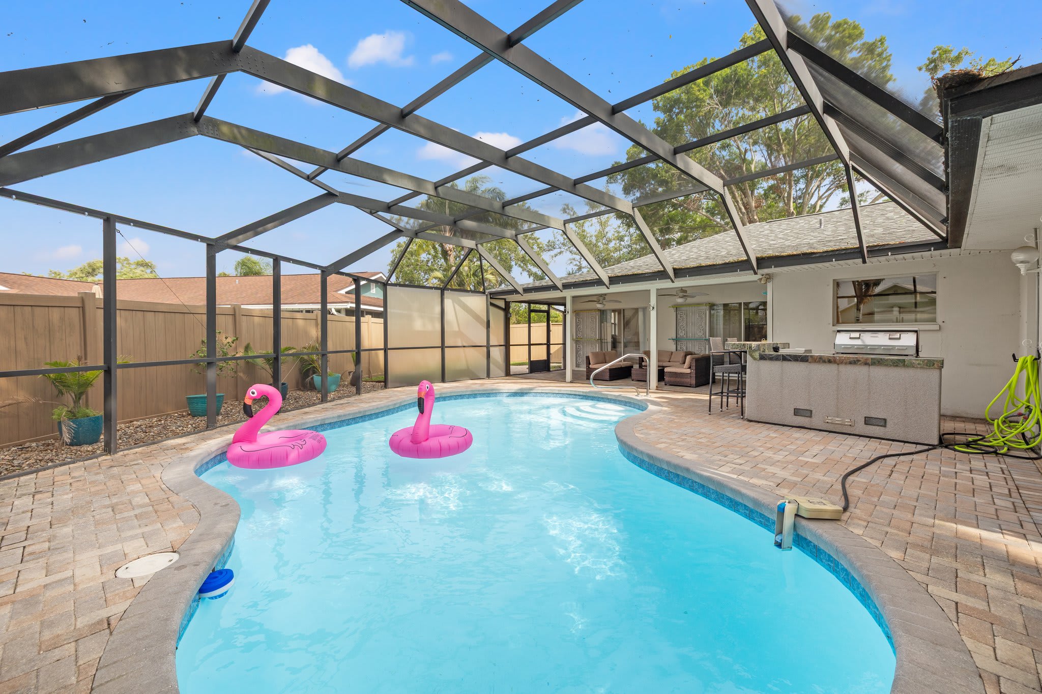 Heated Pool Home | Pet-Friendly | Minutes to Beach - Foto 1