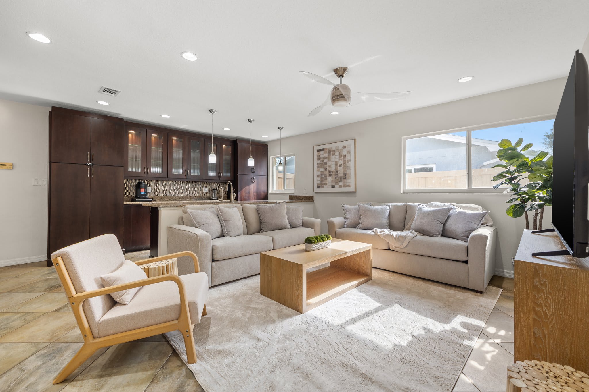Heated Pool Home | Pet-Friendly | Minutes to Beach - Foto 9