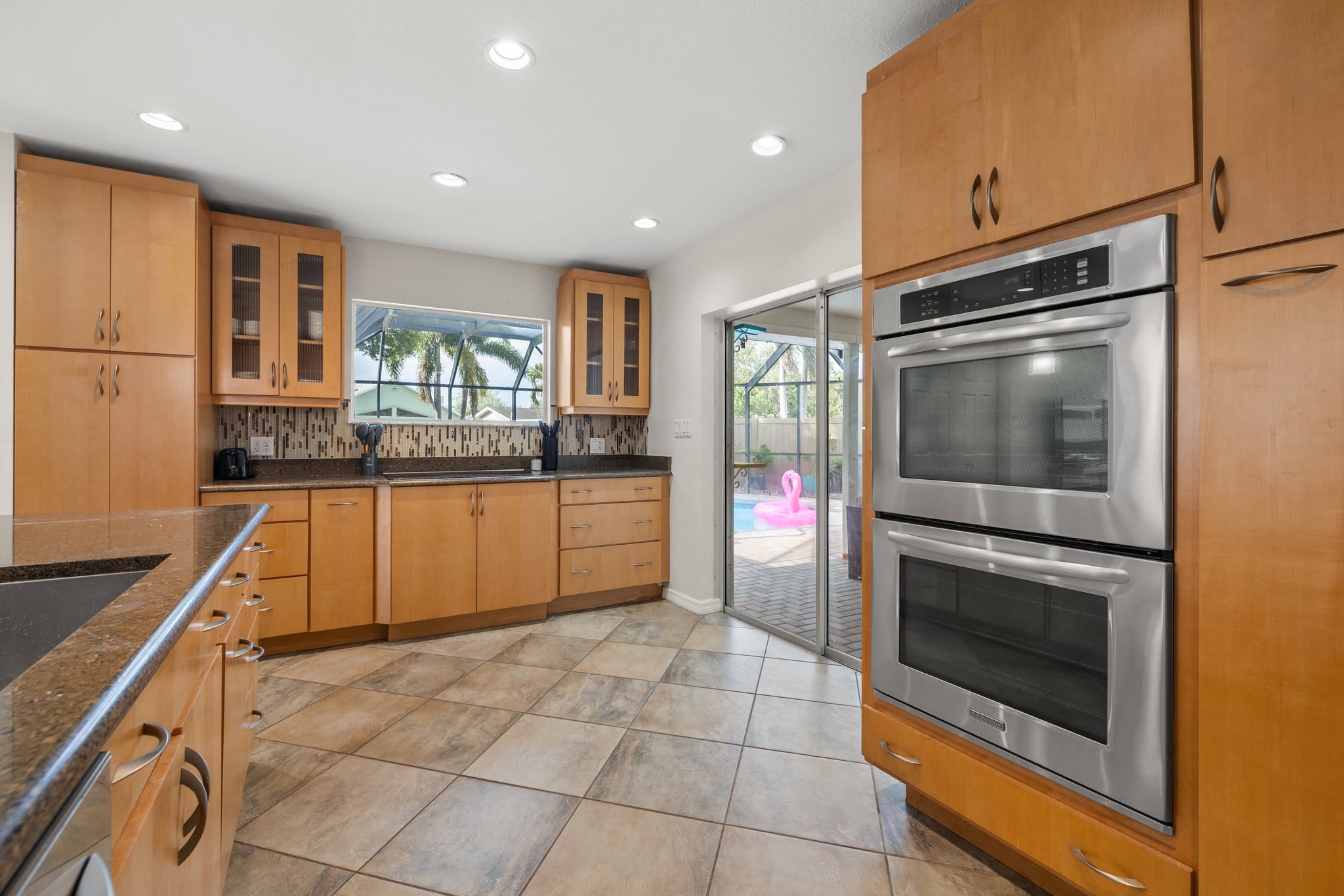 Heated Pool Home | Pet-Friendly | Minutes to Beach - Foto 30