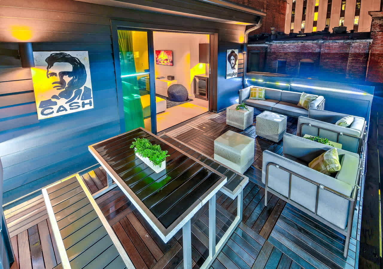 Walk 2 Broadway|5BR DT Loft + Rooftop - Sleeps 16! — Nashville, TN — vacation rental