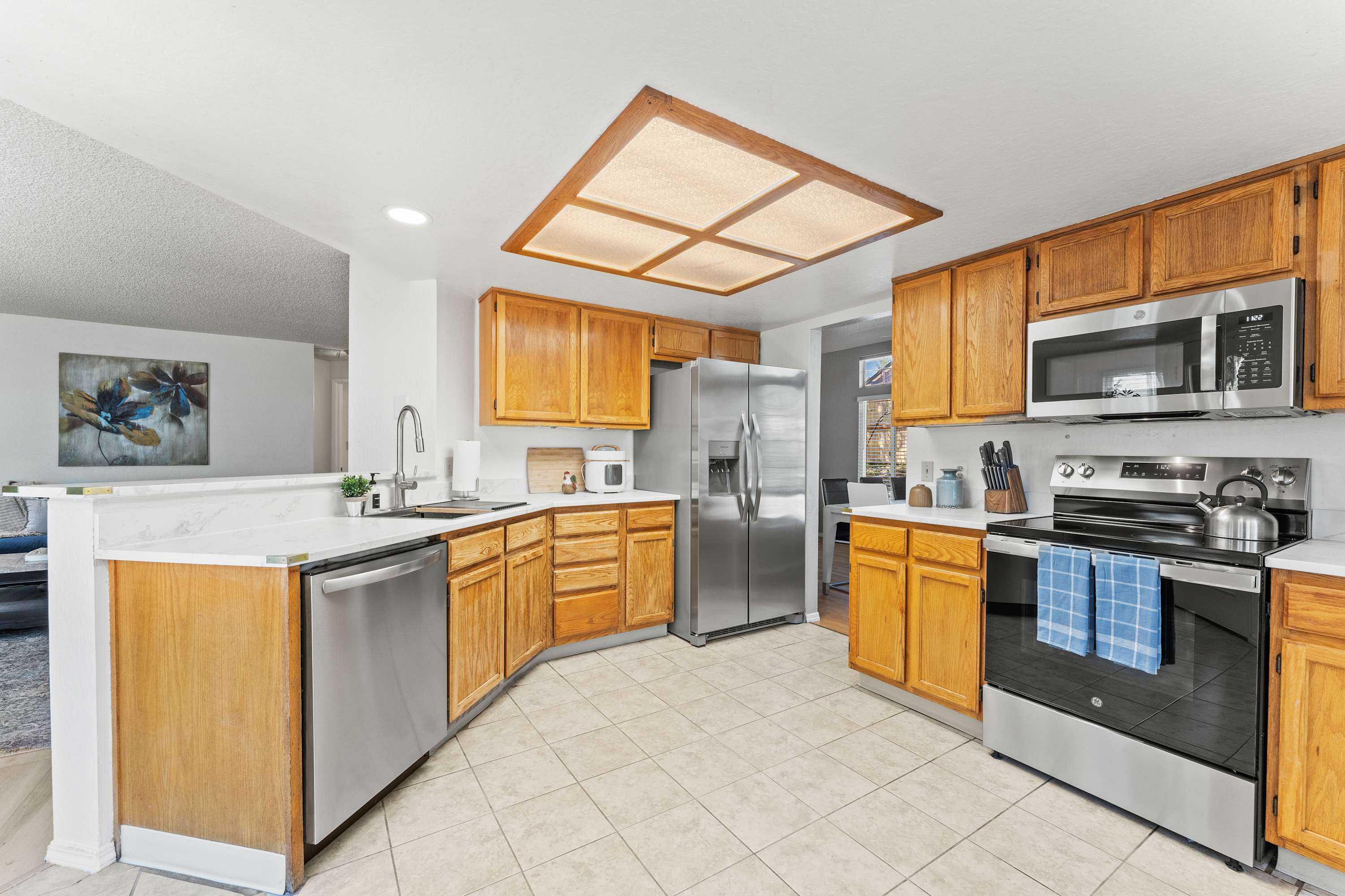 Cozy 3BR Family Home with Patio & BBQ grill, Close to Casinos and Shops 6