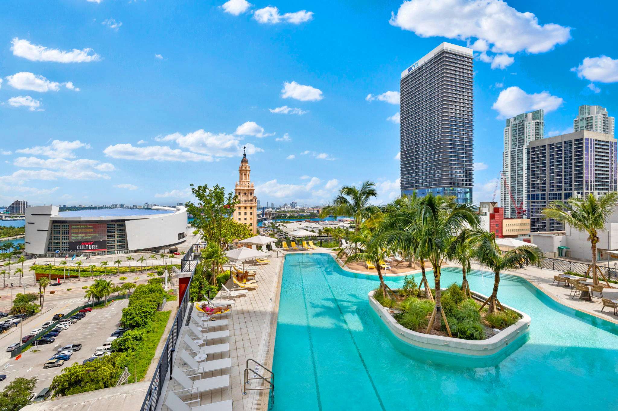 Bright Studio | Fitness Center | Near Bayside