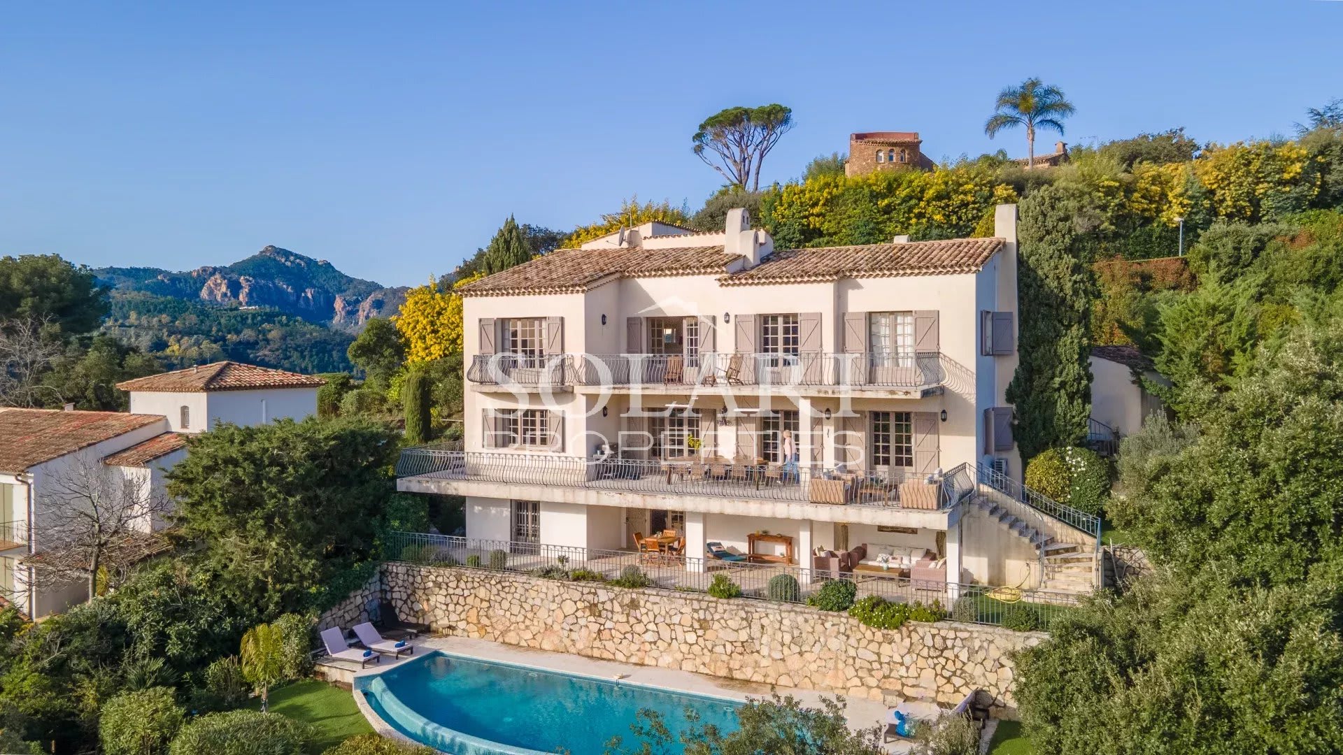 Provençal villa with pool in Mandelieu-la-Napoule — Mandelieu-la-Napoule, Provence-Alpes-Côte d'Azur — vacation rental